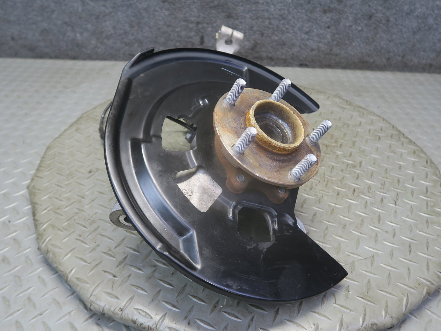 12-13 Nissan Z34 370Z Front Right Spindle Knuckle Wheel Hub Bearing 31K Mile OEM