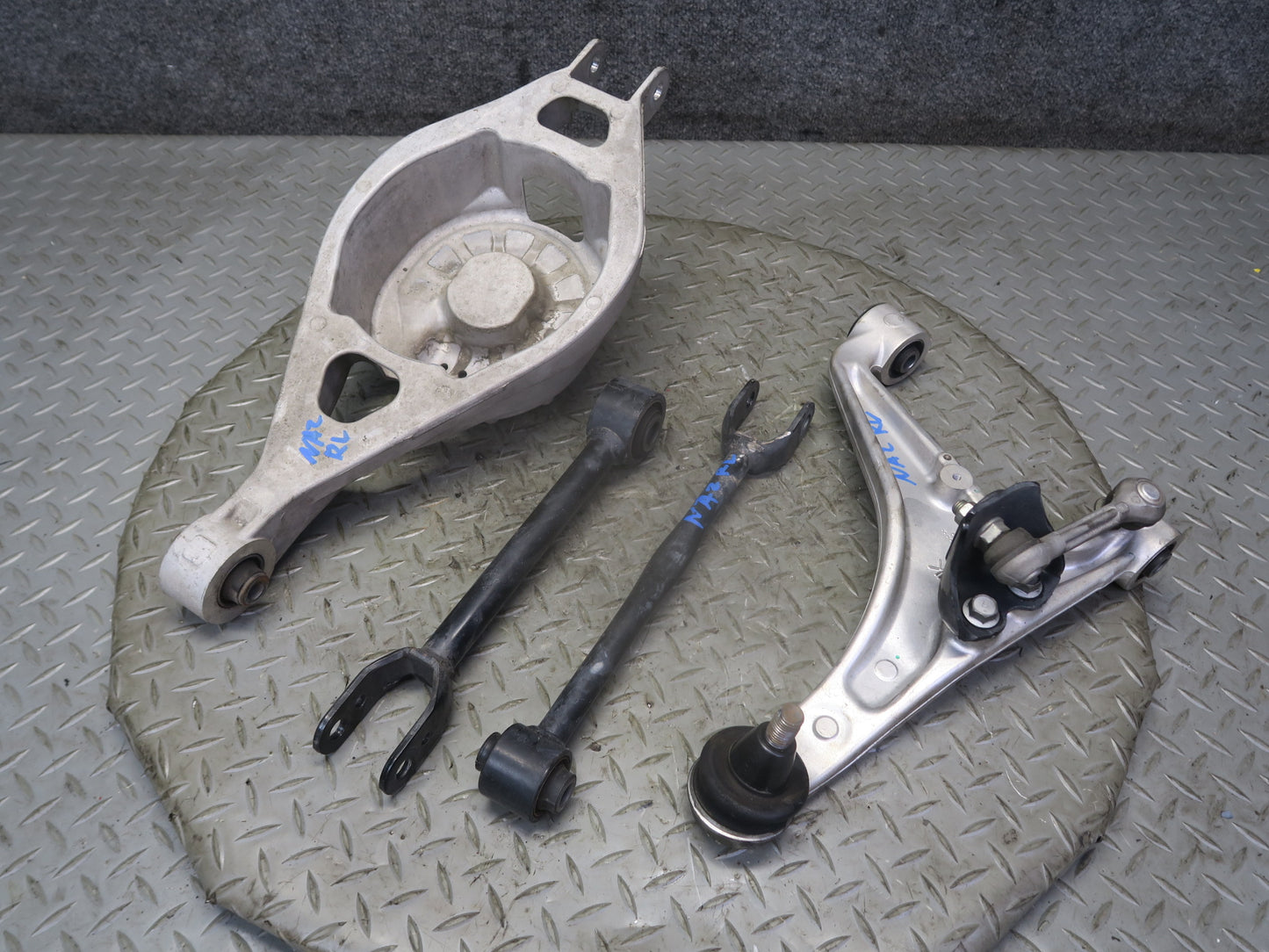 09-20 Nissan 370Z Z34 Set of 4 Rear Left Suspension Upper Lower Control Arm OEM
