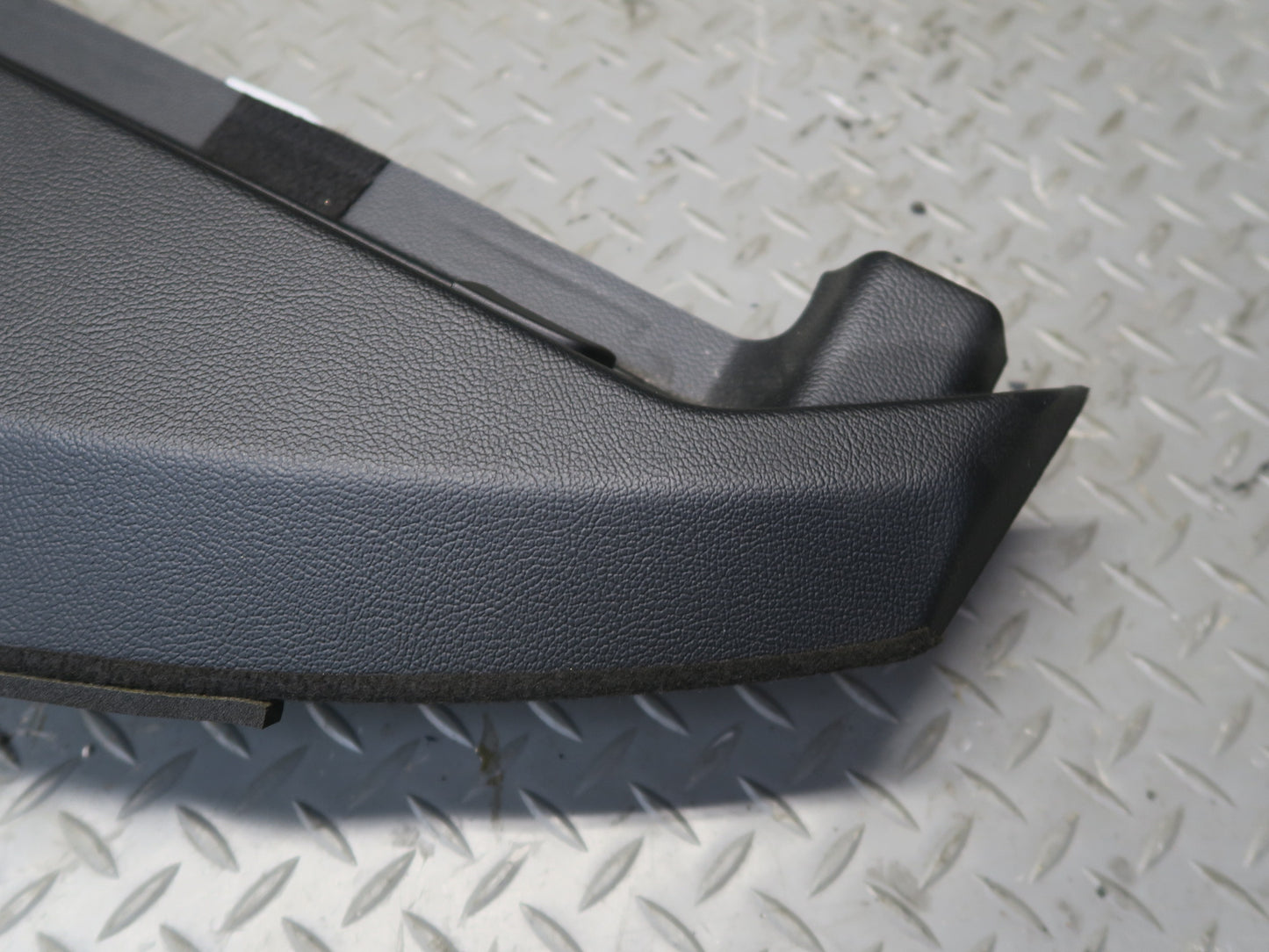 2014-2020 Maserati Ghibli M157 Rear Sun Shade Roller Blind w Center Brake Light