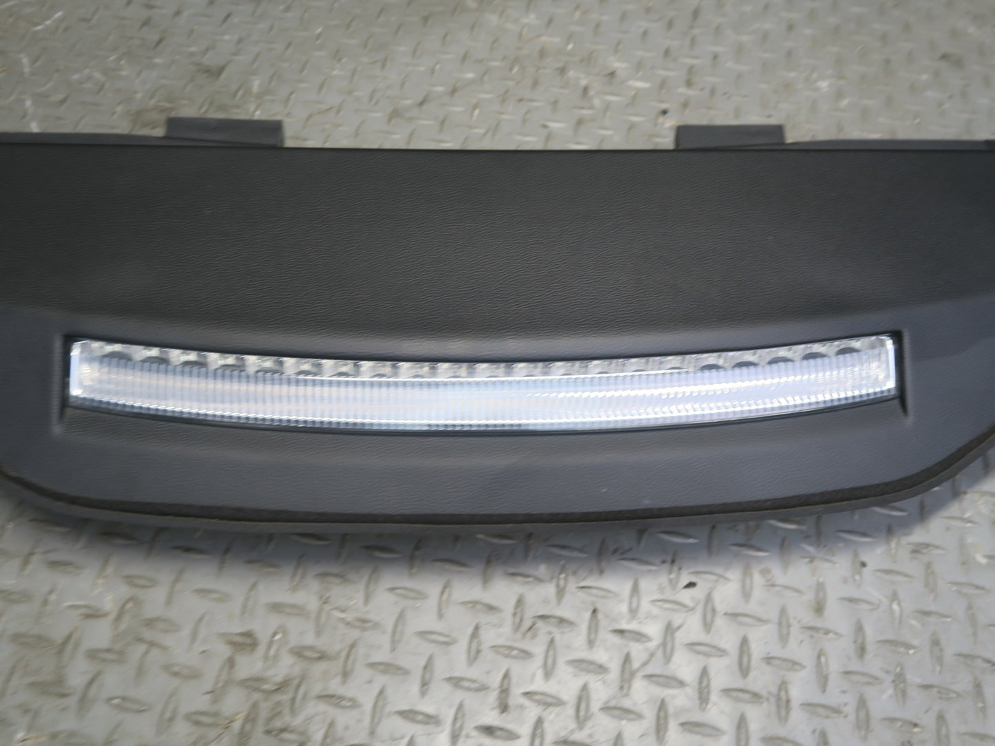 2014-2020 Maserati Ghibli M157 Rear Sun Shade Roller Blind w Center Brake Light