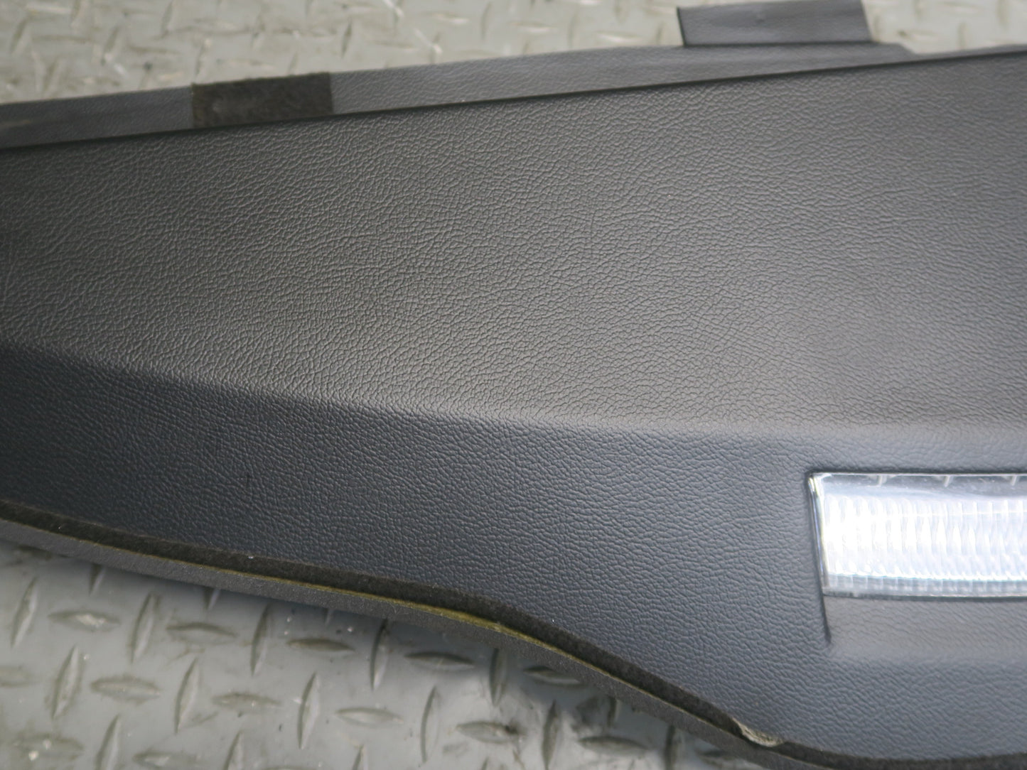 2014-2020 Maserati Ghibli M157 Rear Sun Shade Roller Blind w Center Brake Light