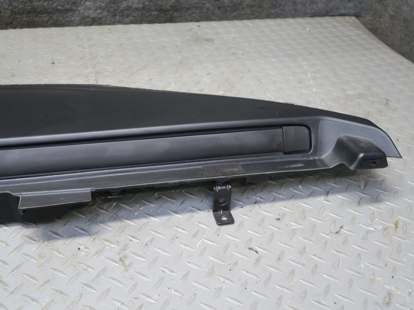 2014-2020 Maserati Ghibli M157 Rear Sun Shade Roller Blind w Center Brake Light