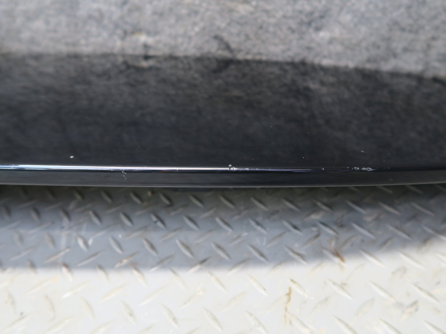 12-15 Mercedes W166 Ml-class Rear Trunk Tailgate Upper Spoiler 1667900088 OEM