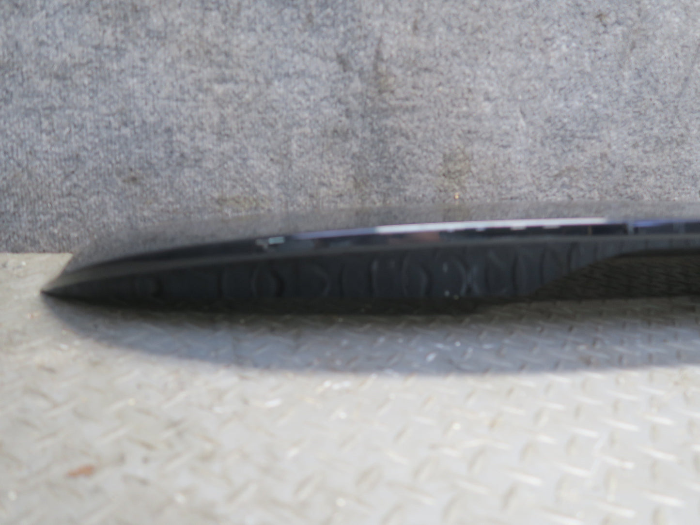 12-15 Mercedes W166 Ml-class Rear Trunk Tailgate Upper Spoiler 1667900088 OEM