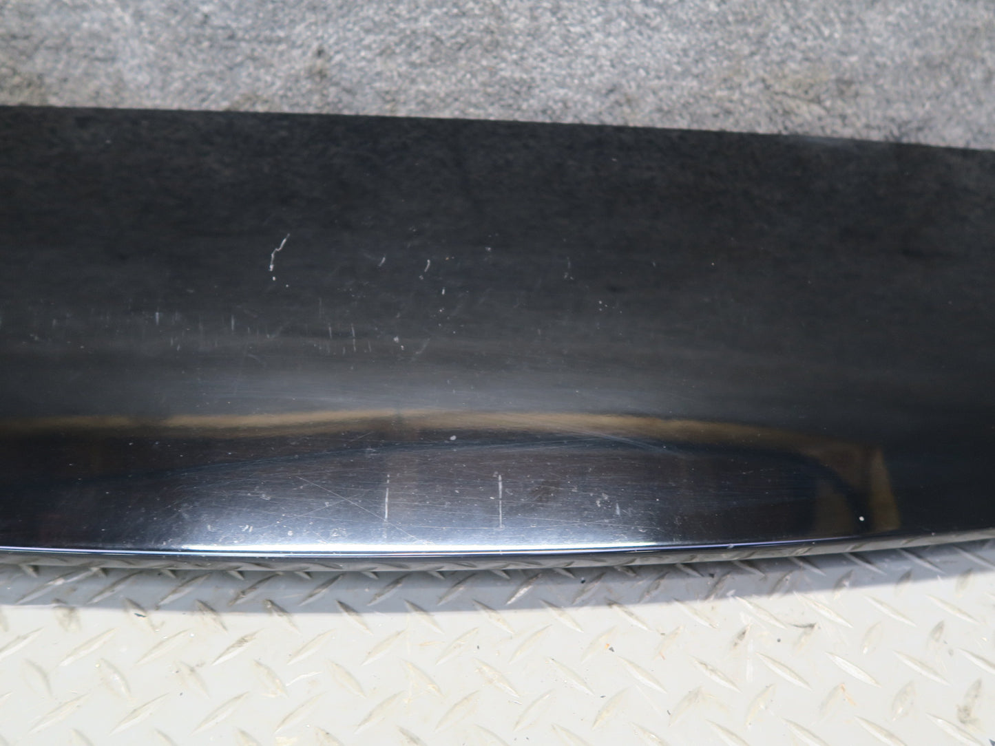 12-15 Mercedes W166 Ml-class Rear Trunk Tailgate Upper Spoiler 1667900088 OEM
