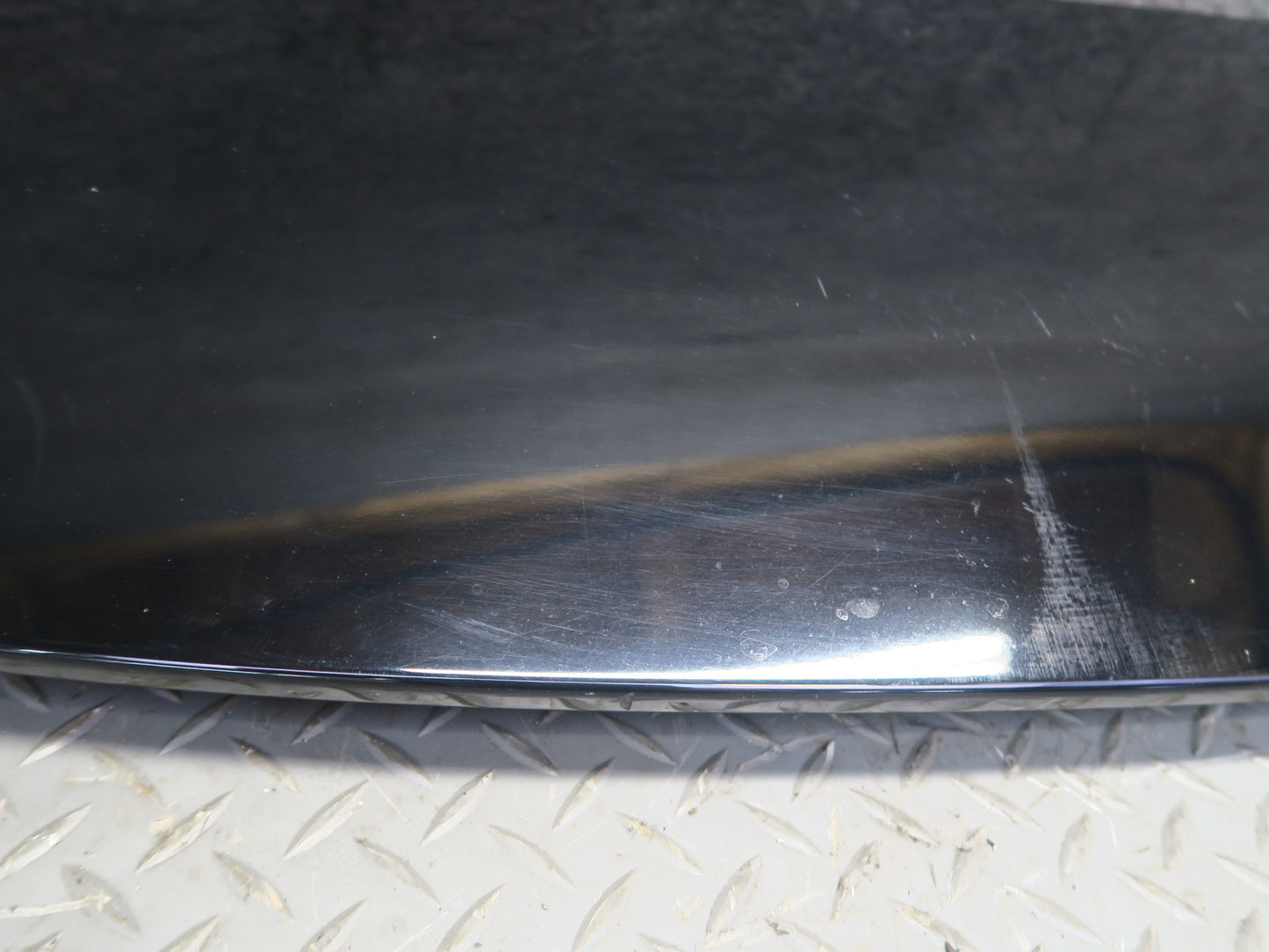 12-15 Mercedes W166 Ml-class Rear Trunk Tailgate Upper Spoiler 1667900088 OEM