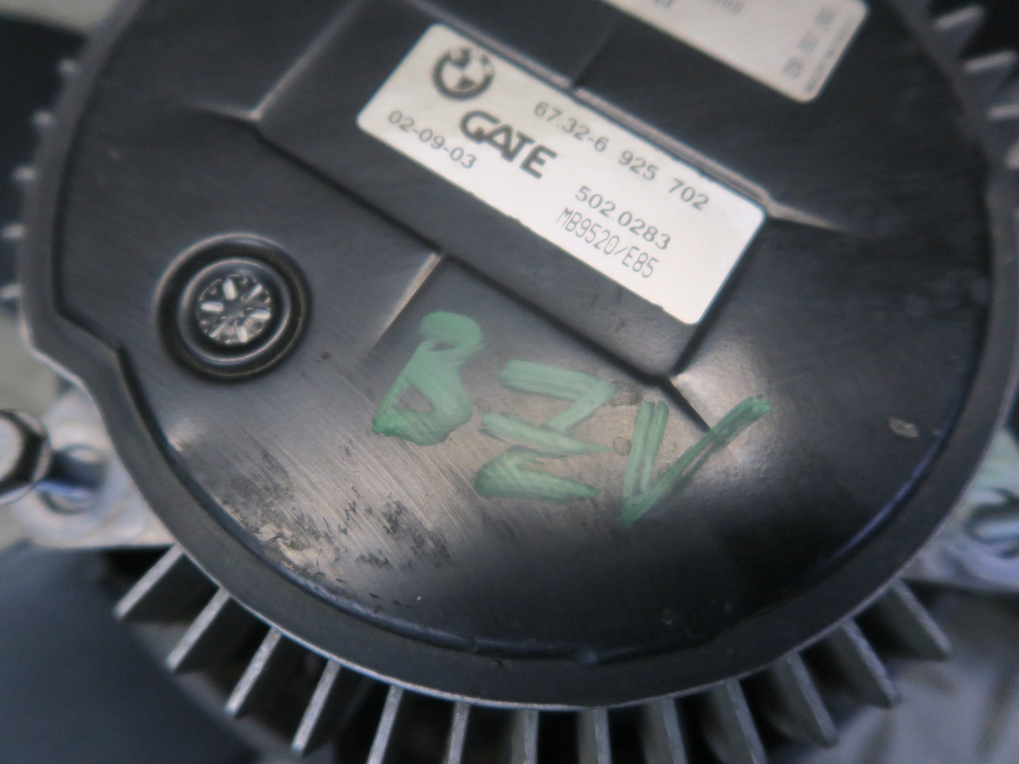 03-08 BMW E85 Z4 M/T Engine Cooling Fan Motor w Blade 6925702 OEM