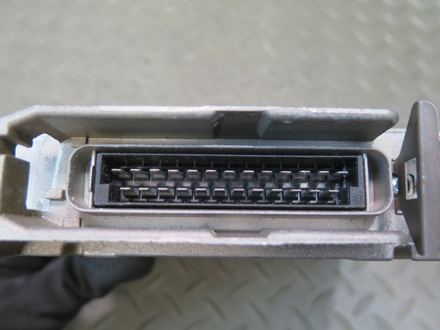 1985-1986 Porsche 928 M28.44 Engine ECU ECM Computer Control Module 92861812304