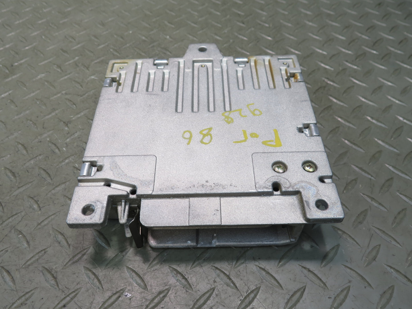 1985-1986 Porsche 928 M28.44 Engine ECU ECM Computer Control Module 92861812304