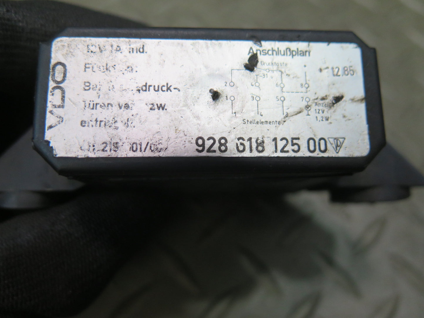 1984-1991 Porsche 928 S Central Door Lock Locking Control Module 92861812500