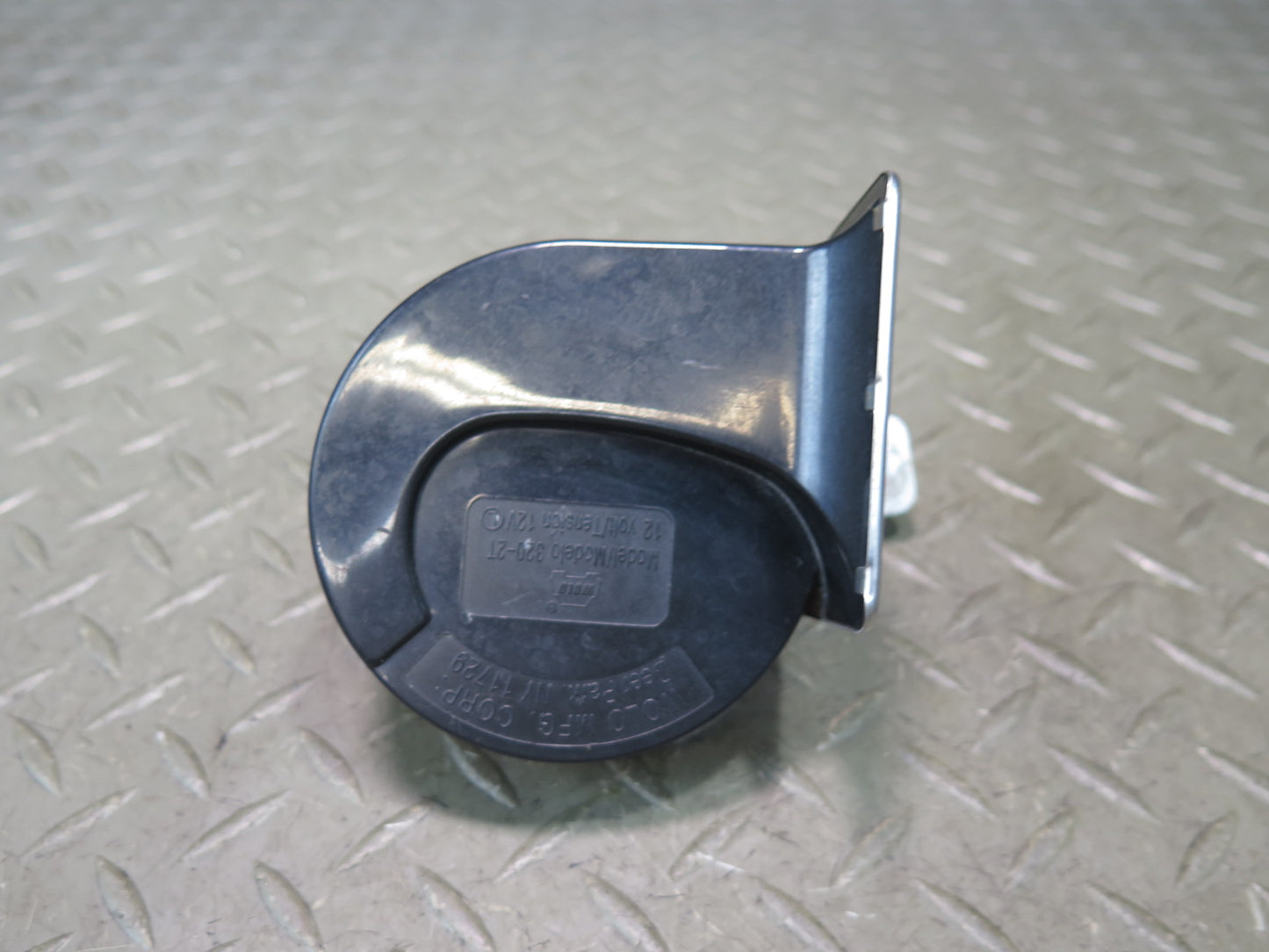 1984-1991 Porsche 928 High & Low Tone Note Pitch Horn Siren Set of 2