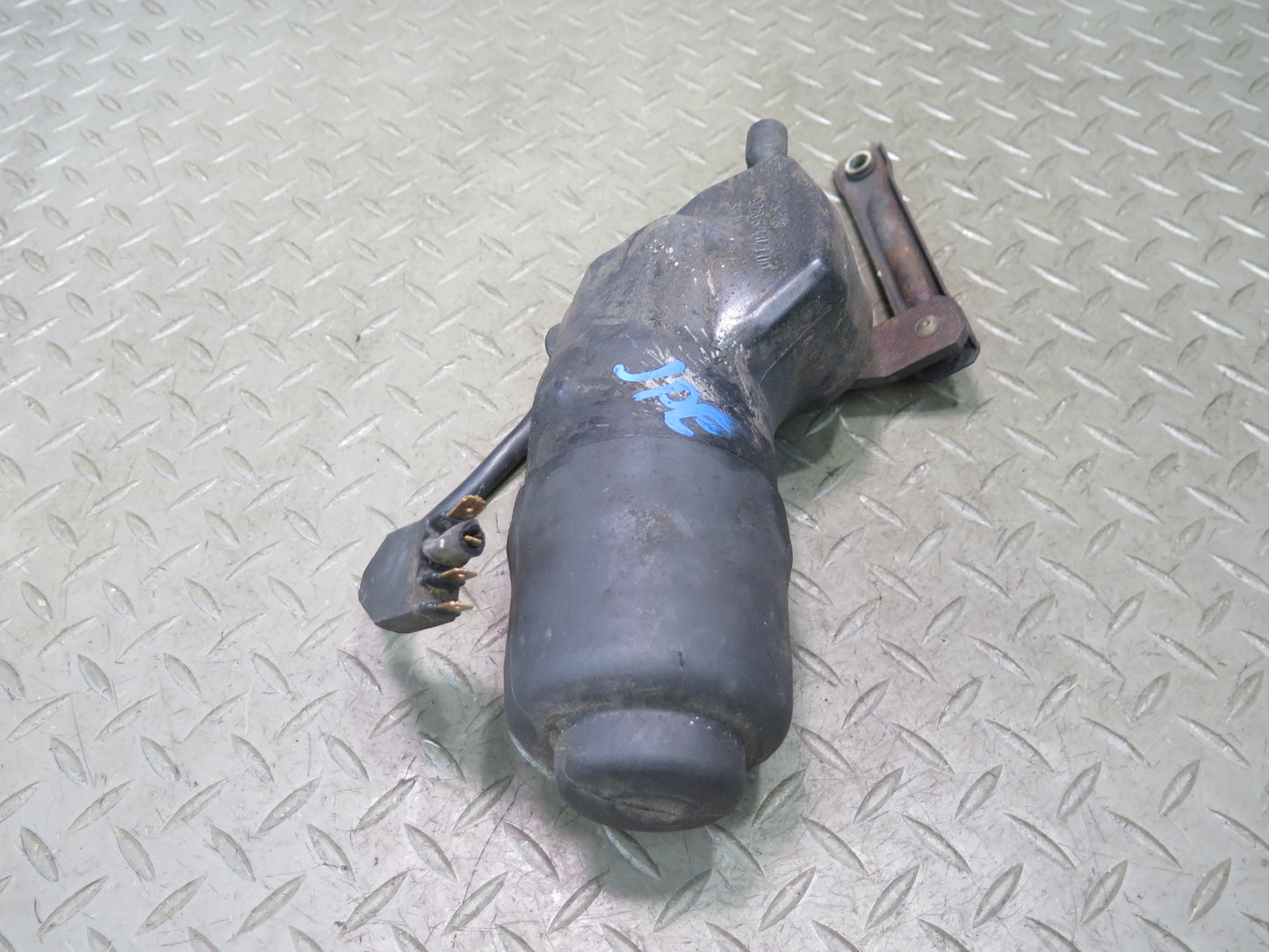 1984-1986 Porsche 928 Front Headlight Lamp Electric Power Motor 92862402100