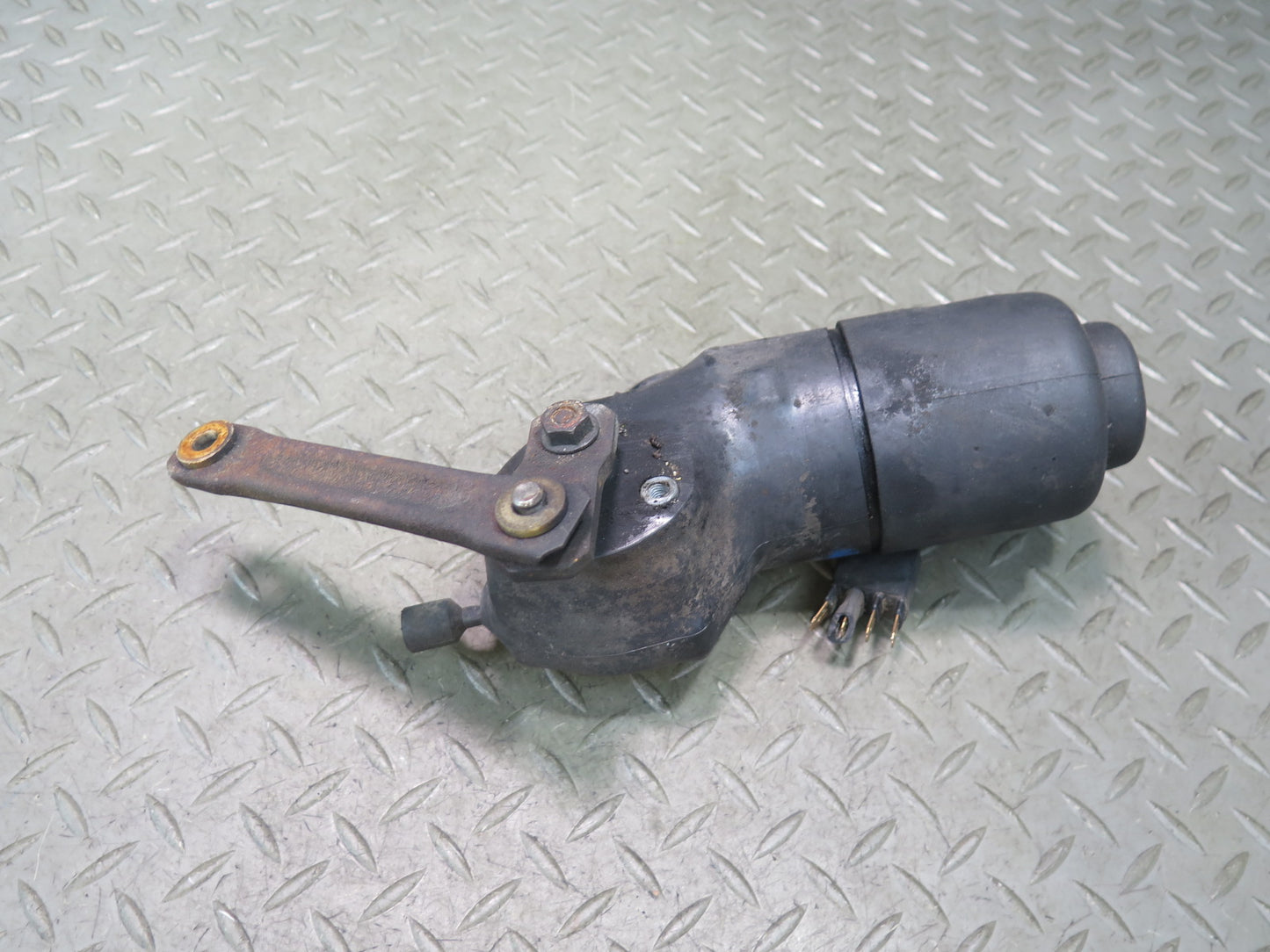 1984-1986 Porsche 928 Front Headlight Lamp Electric Power Motor 92862402100