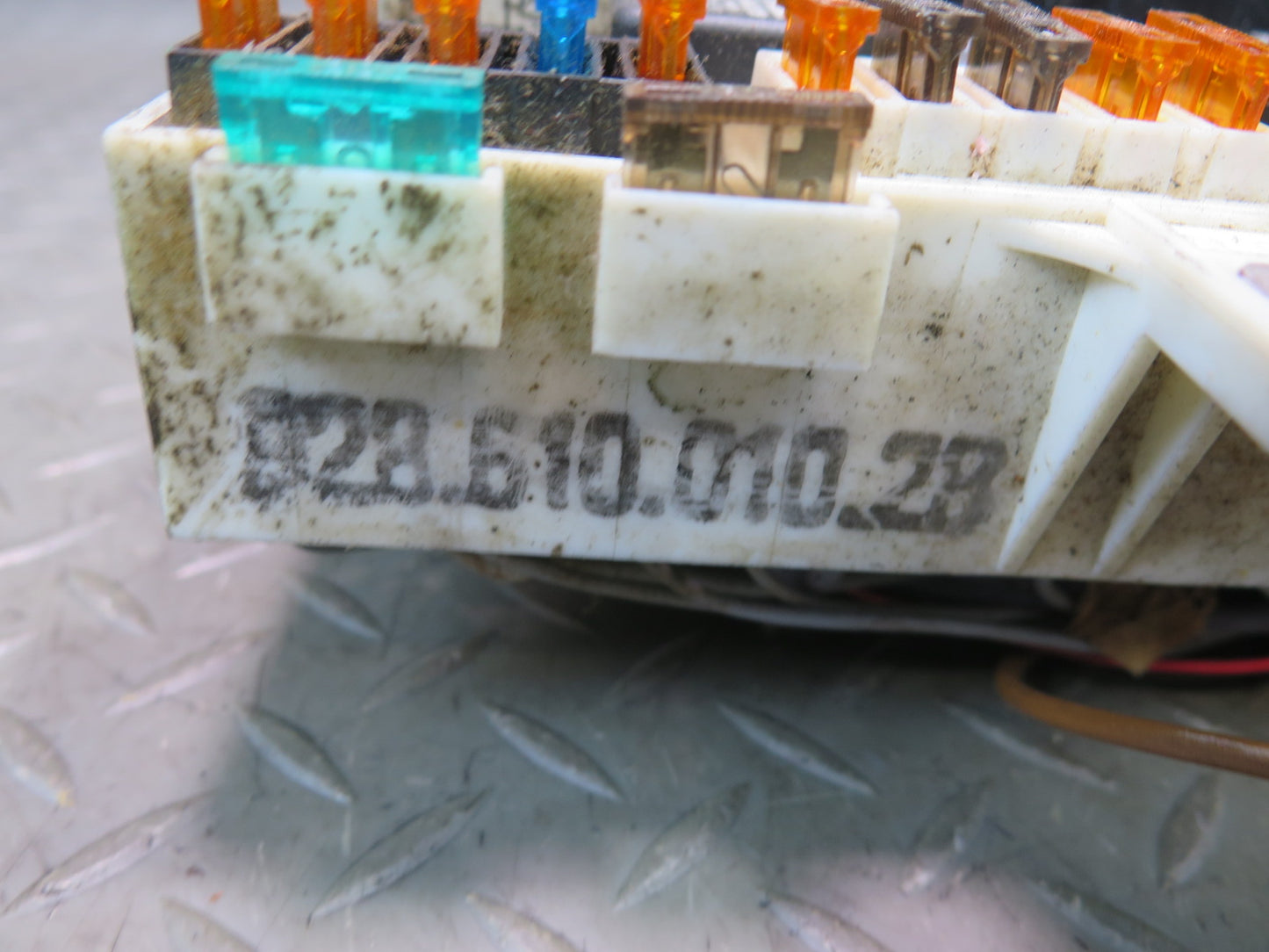 1986 Porsche 928 Fuse Relay Box Module 92861001028