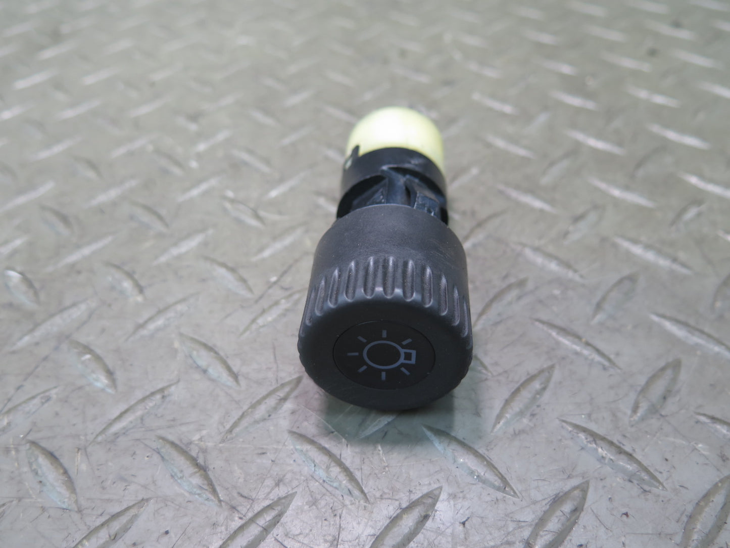 1985-1986 Porsche 928 Headlight Light Lamp Control Knob Switch 92861310300