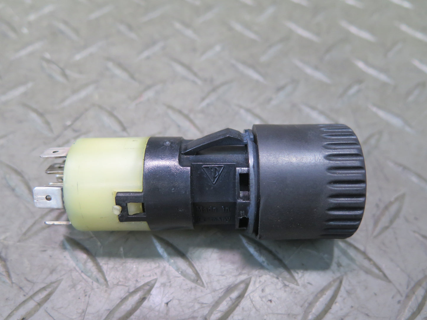 1985-1986 Porsche 928 Headlight Light Lamp Control Knob Switch 92861310300