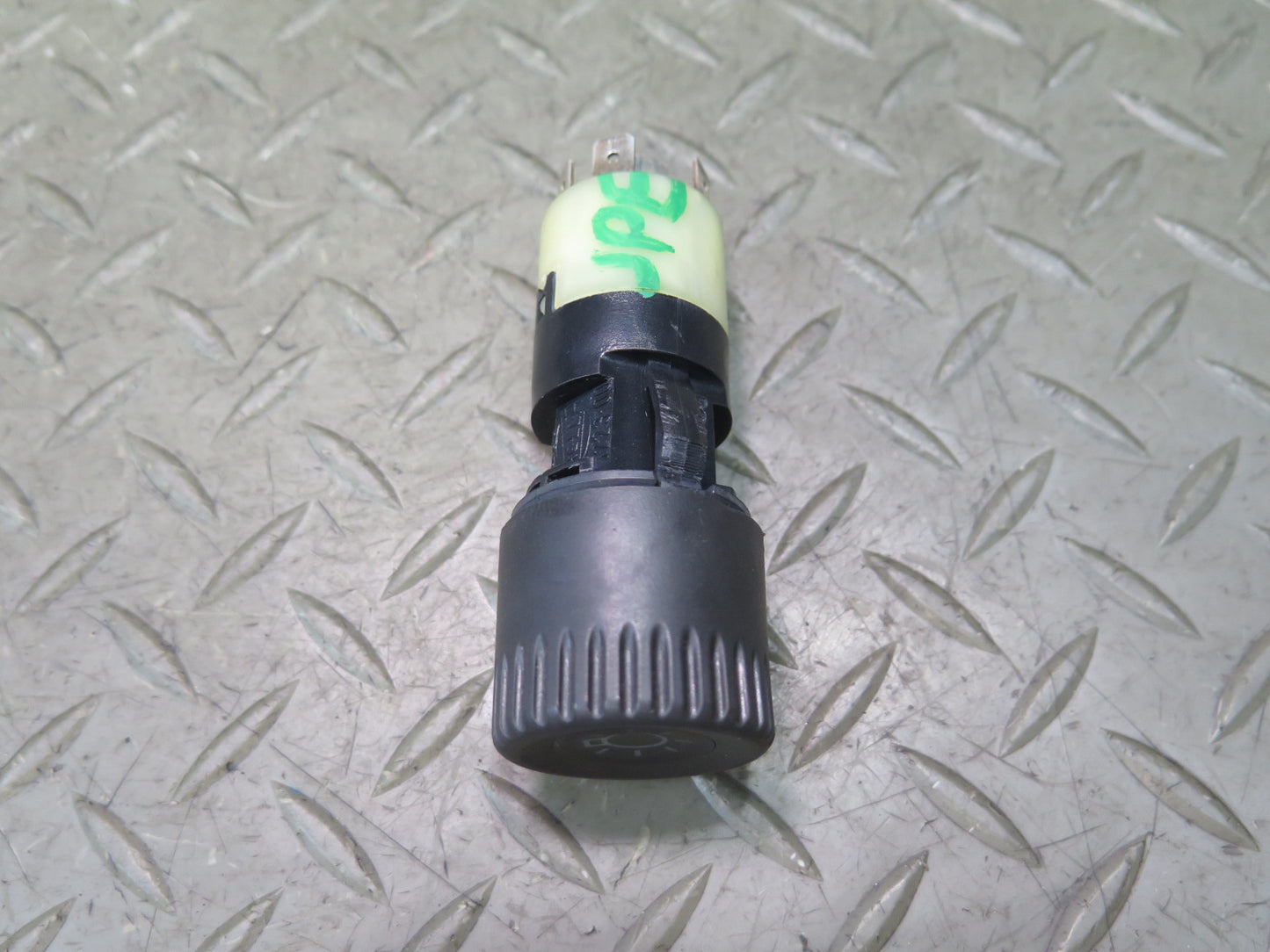 1985-1986 Porsche 928 Headlight Light Lamp Control Knob Switch 92861310300