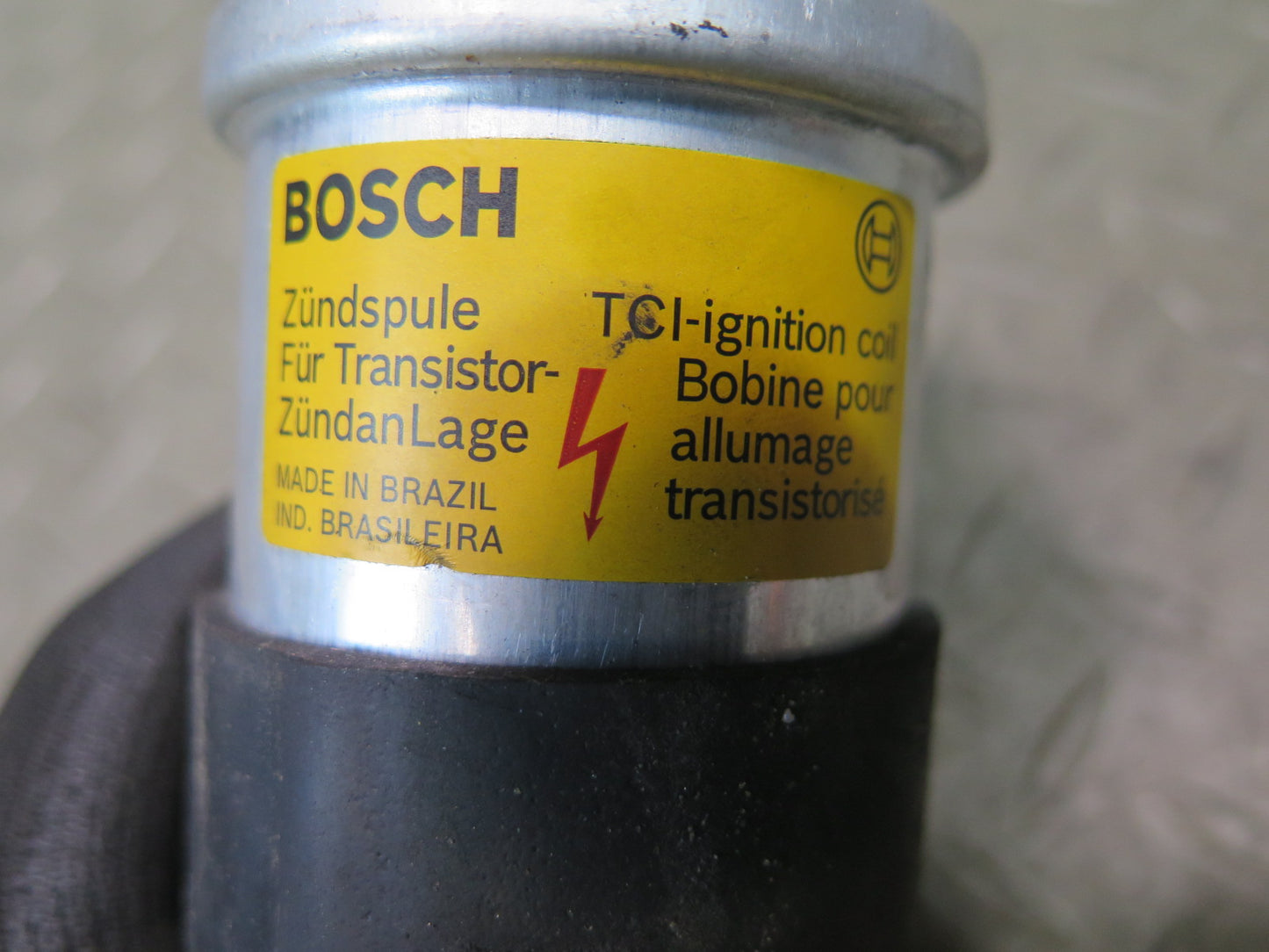 1984-1991 Porsche 928 Bosch Ignition Coil 0221118322