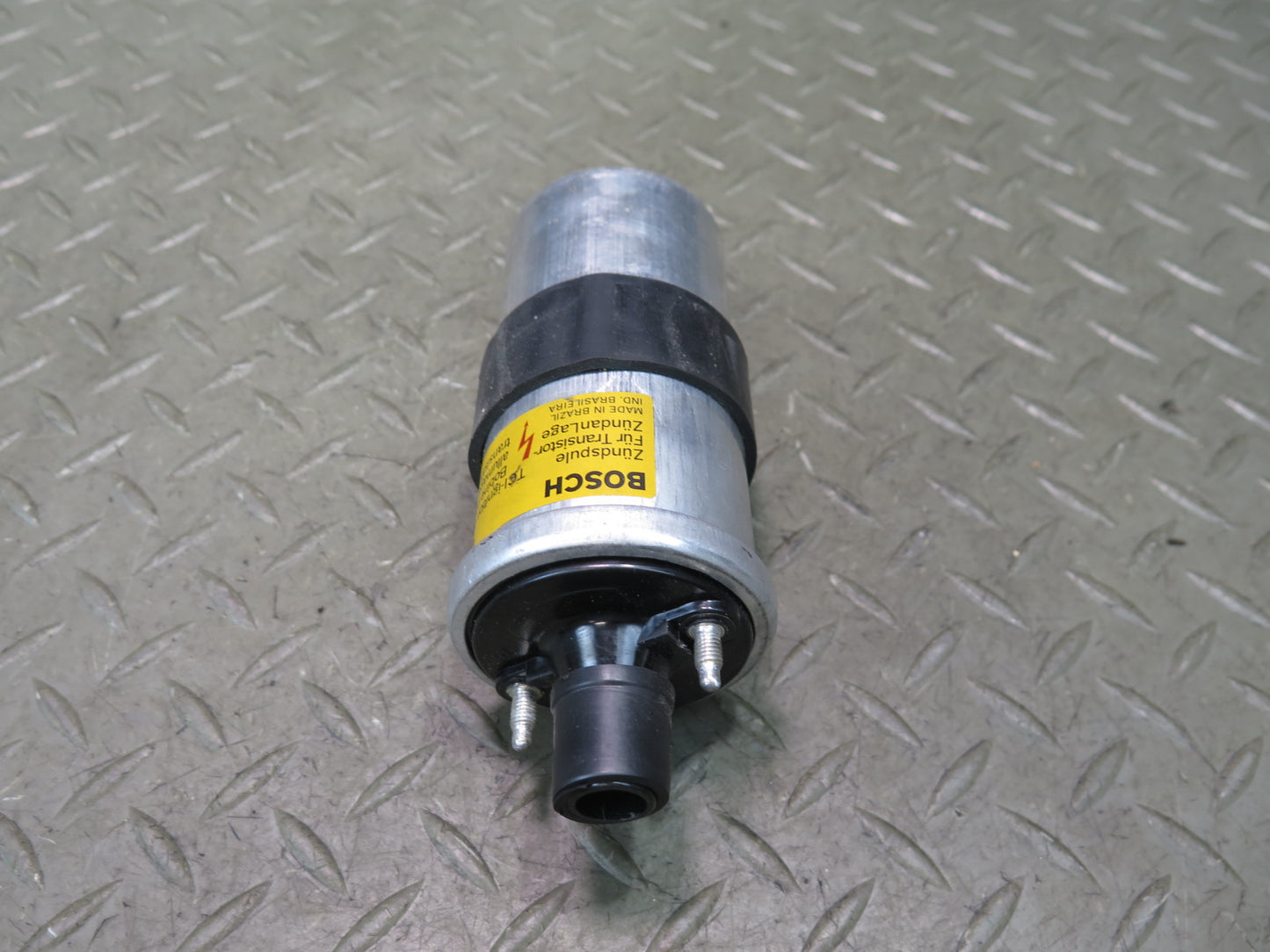 1984-1991 Porsche 928 Bosch Ignition Coil 0221118322
