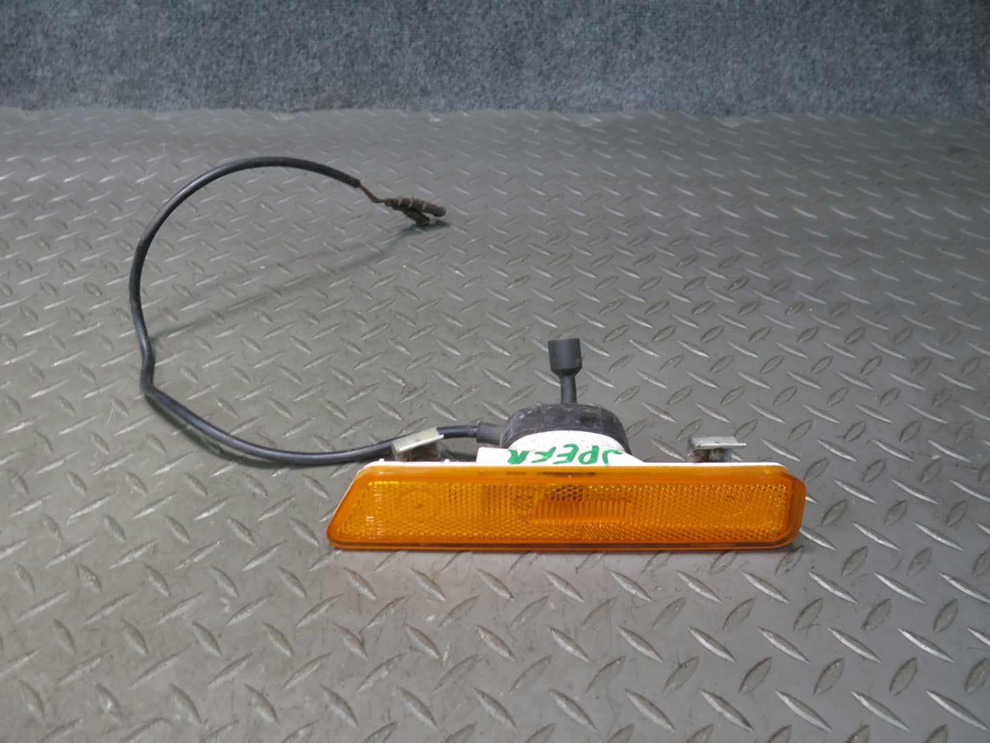 1984-1986 Porsche 928 Front Left & Right Side Marker Light Lamp Set of 2