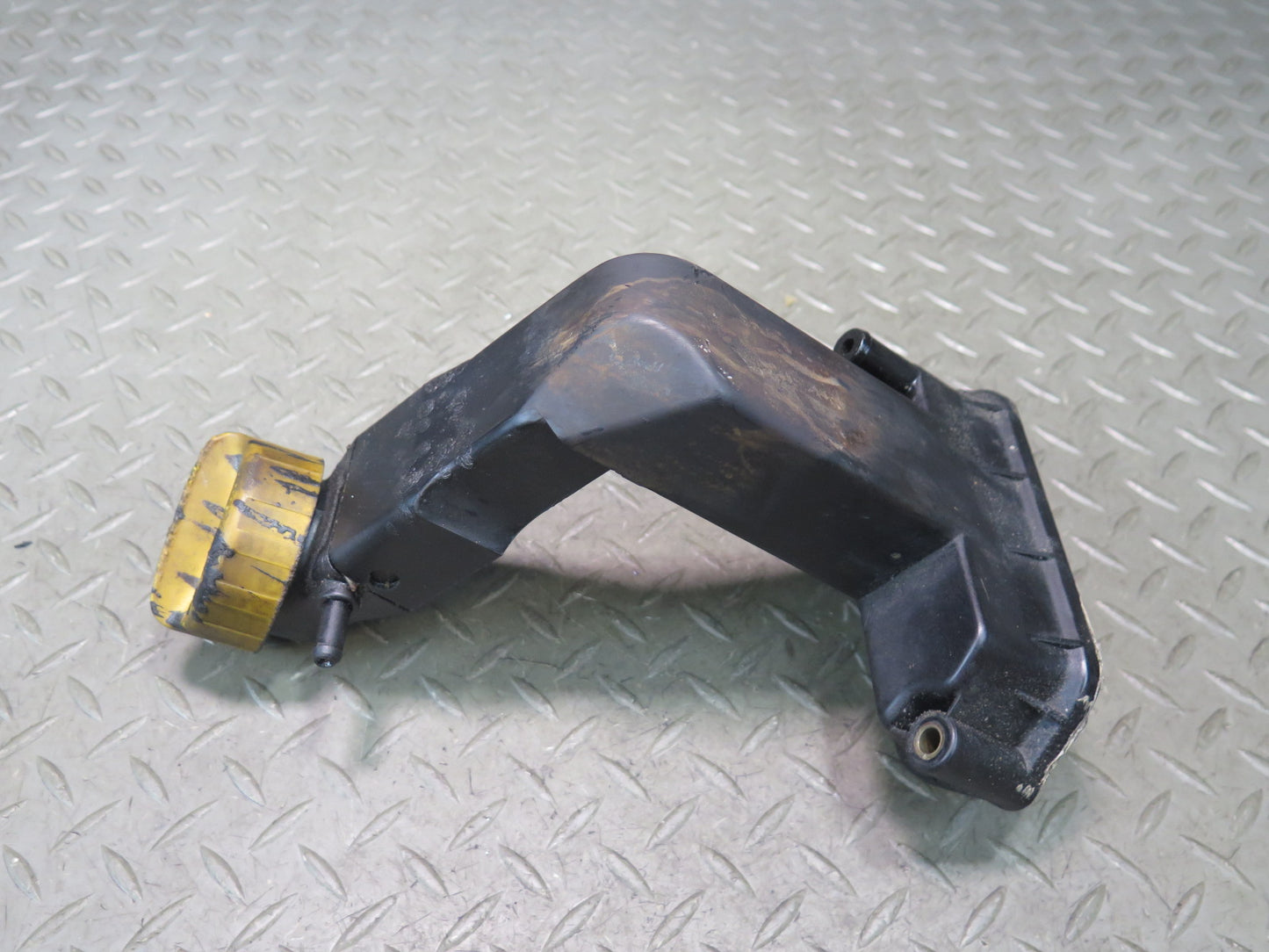 1987-1991 Porsche 928 S 5.0L V8 Engine Motor Oil Filler Neck W/ Cap 92810730306