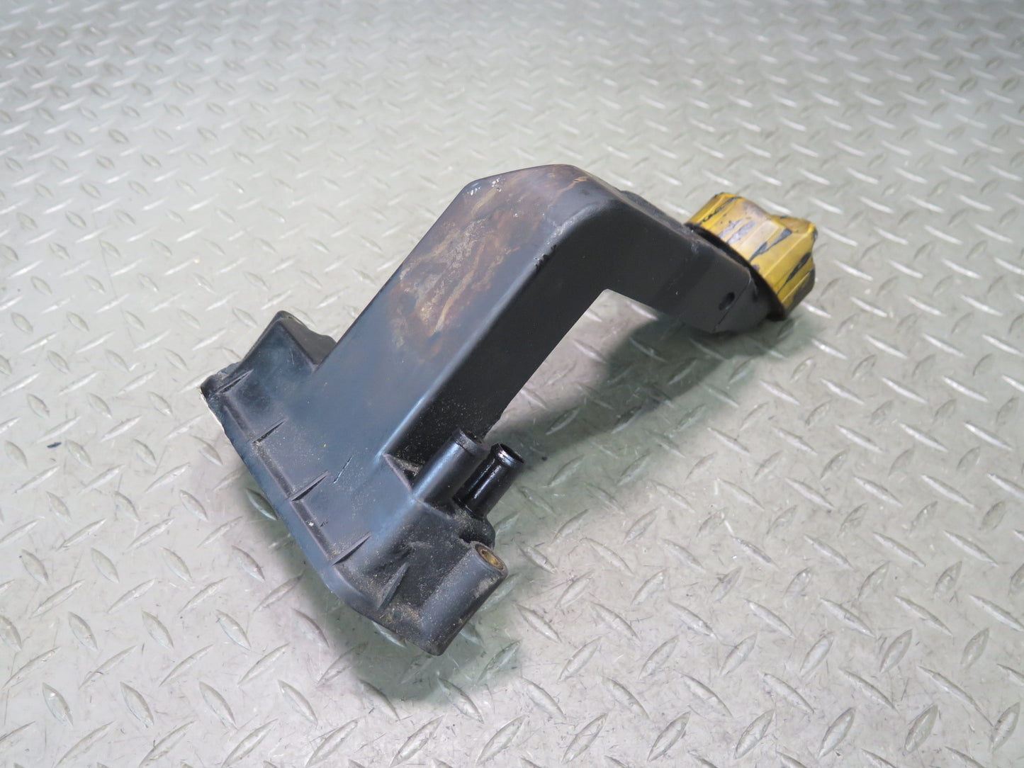 1987-1991 Porsche 928 S 5.0L V8 Engine Motor Oil Filler Neck W/ Cap 92810730306