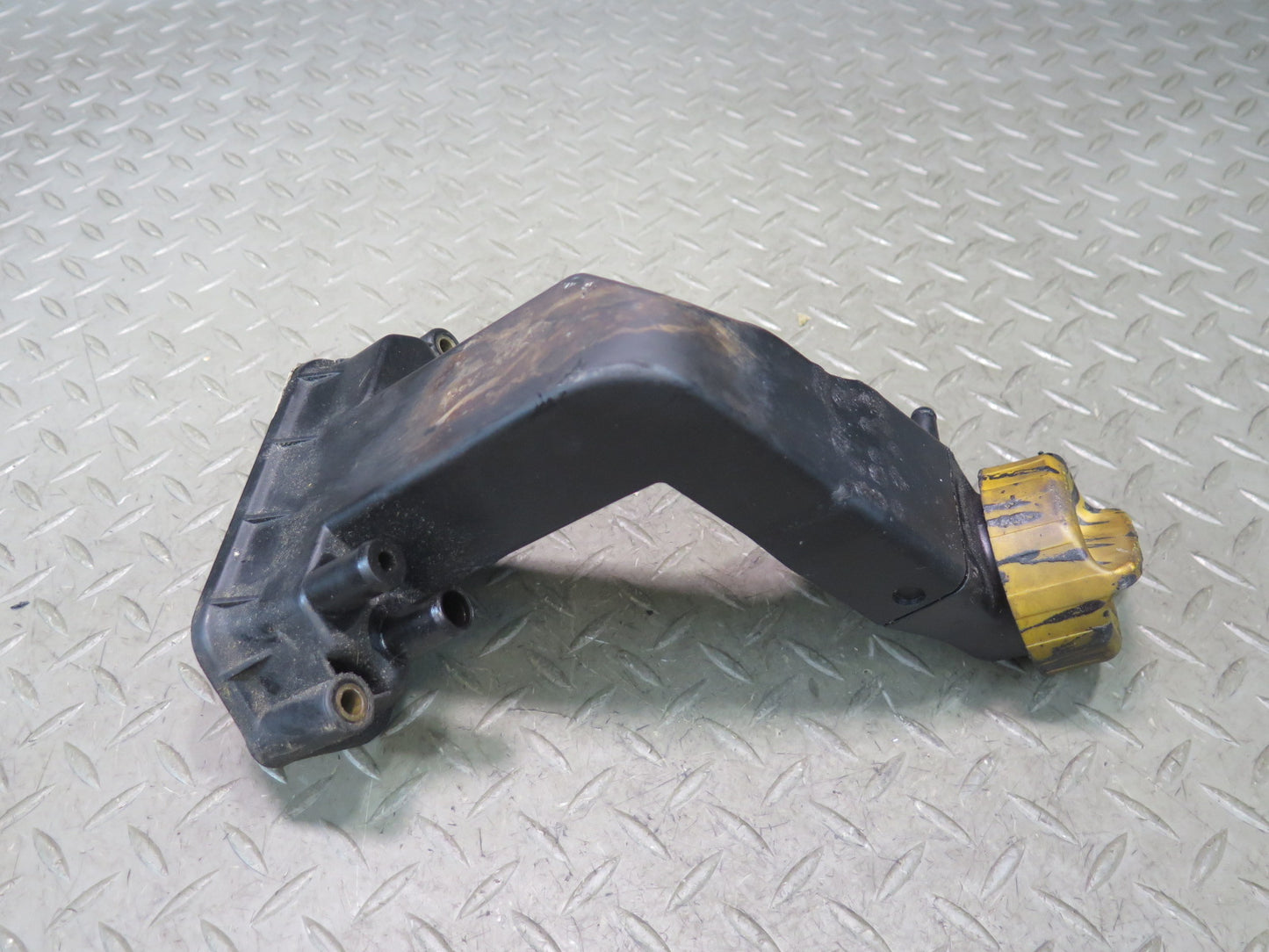 1987-1991 Porsche 928 S 5.0L V8 Engine Motor Oil Filler Neck W/ Cap 92810730306
