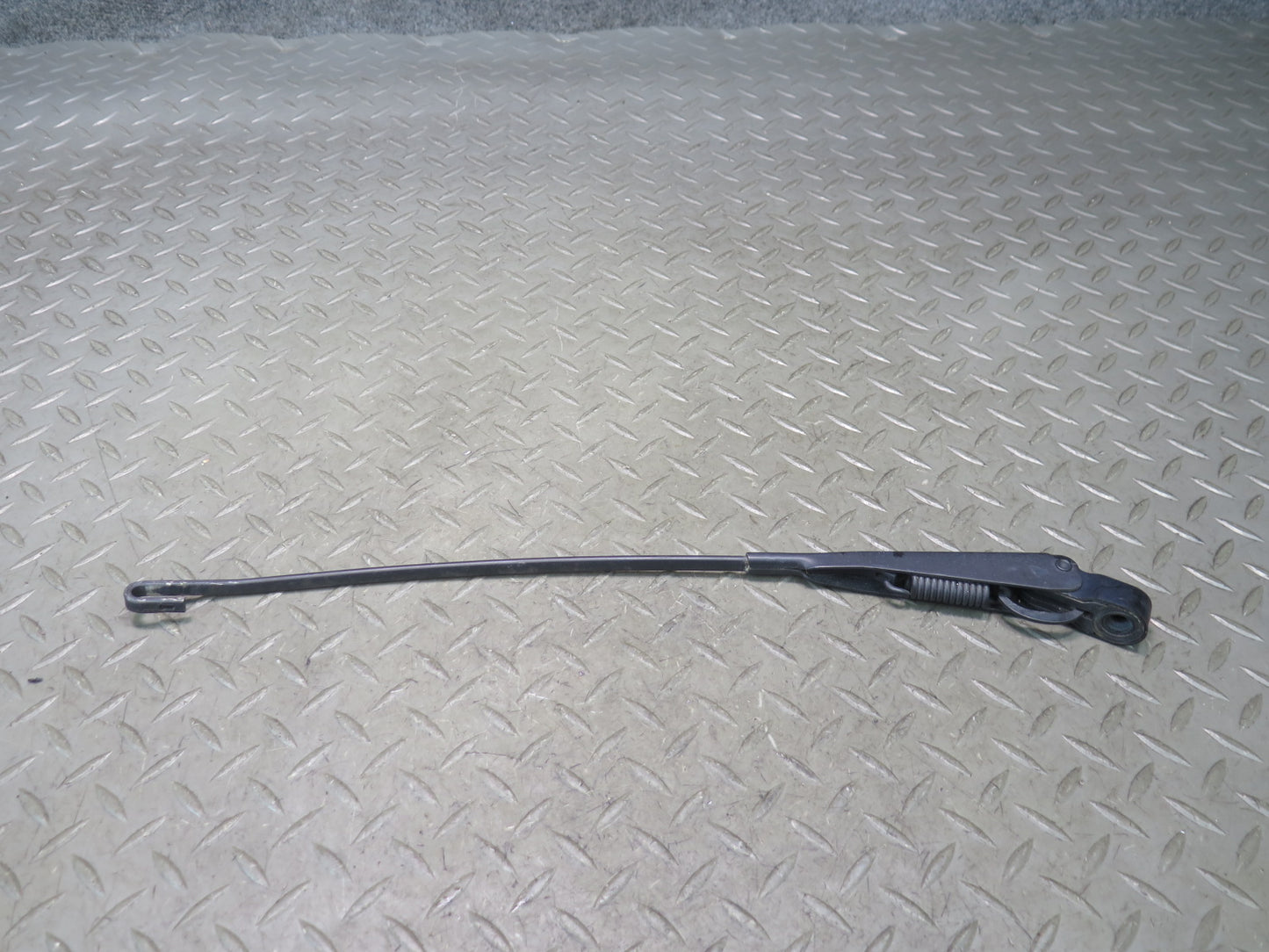 1983-1995 Porsche 928 Front Left & Right Windshield Wiper Arm Set of 2