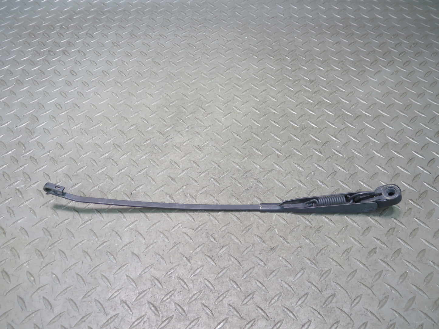 1983-1995 Porsche 928 Front Left & Right Windshield Wiper Arm Set of 2