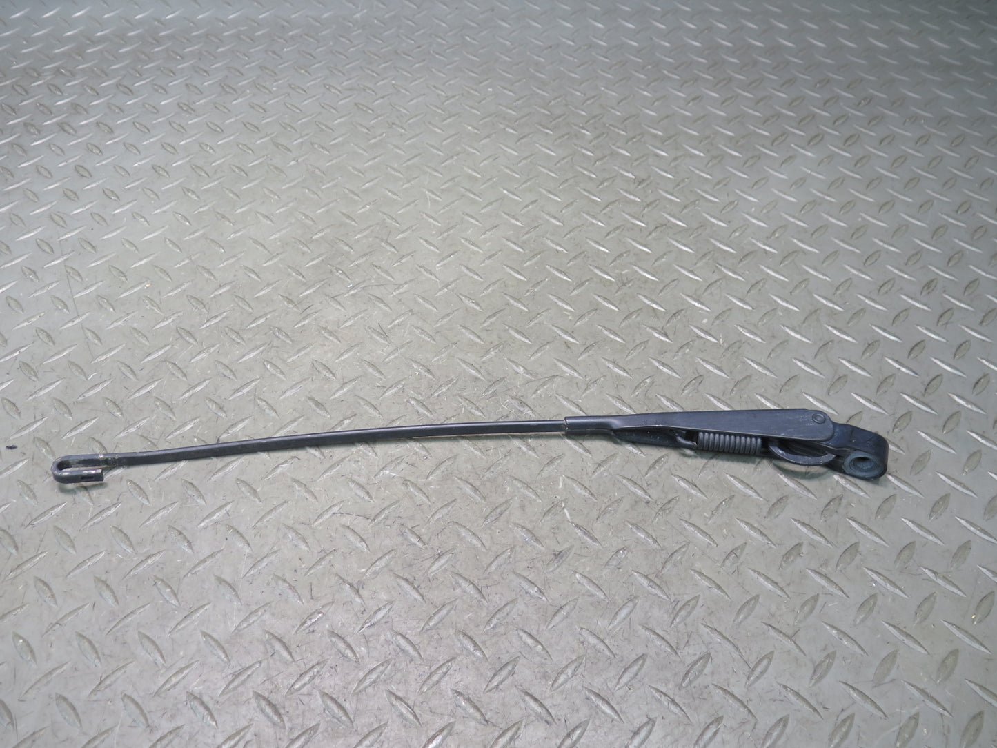 1983-1995 Porsche 928 Front Left & Right Windshield Wiper Arm Set of 2