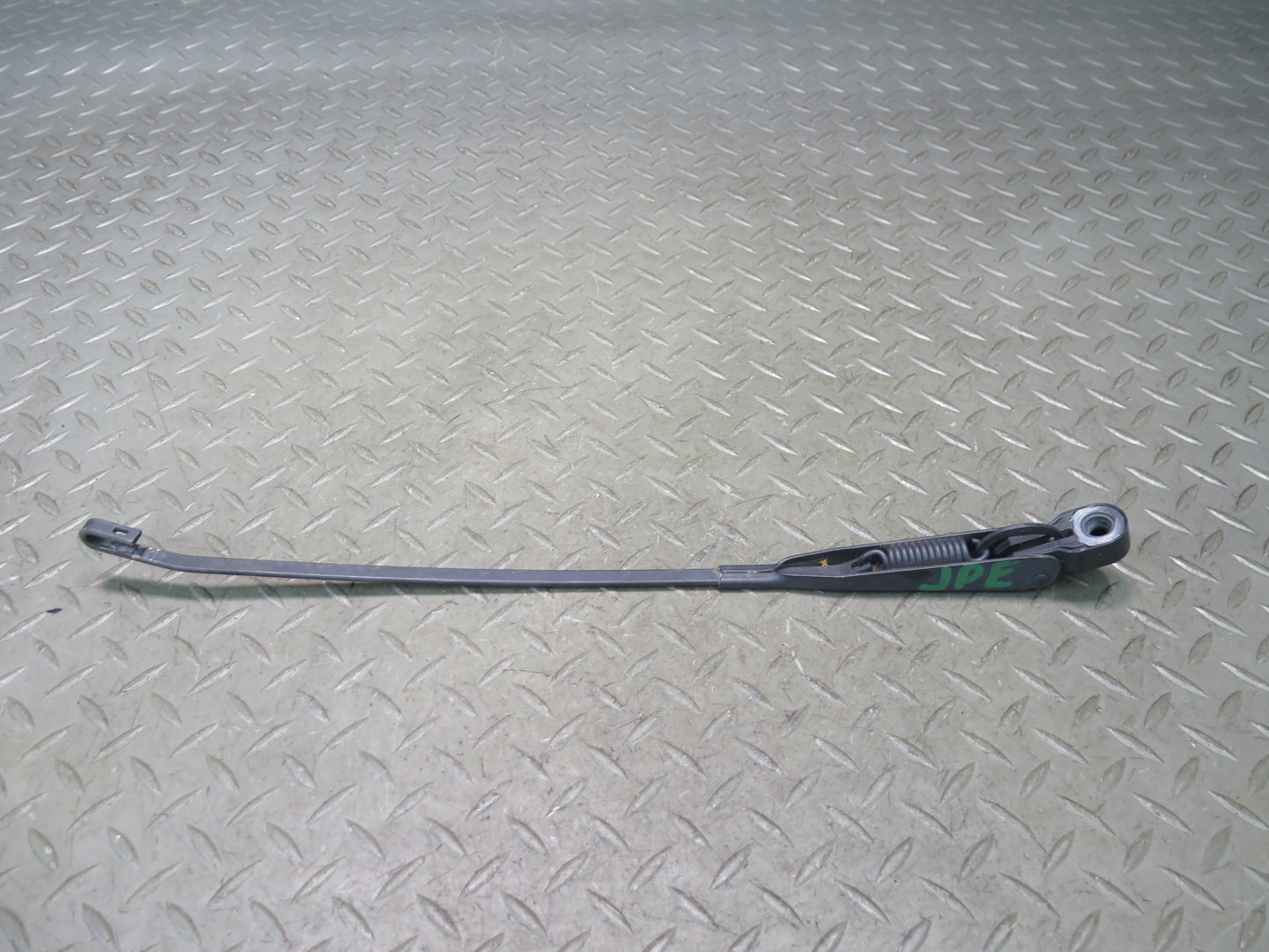 1983-1995 Porsche 928 Front Left & Right Windshield Wiper Arm Set of 2