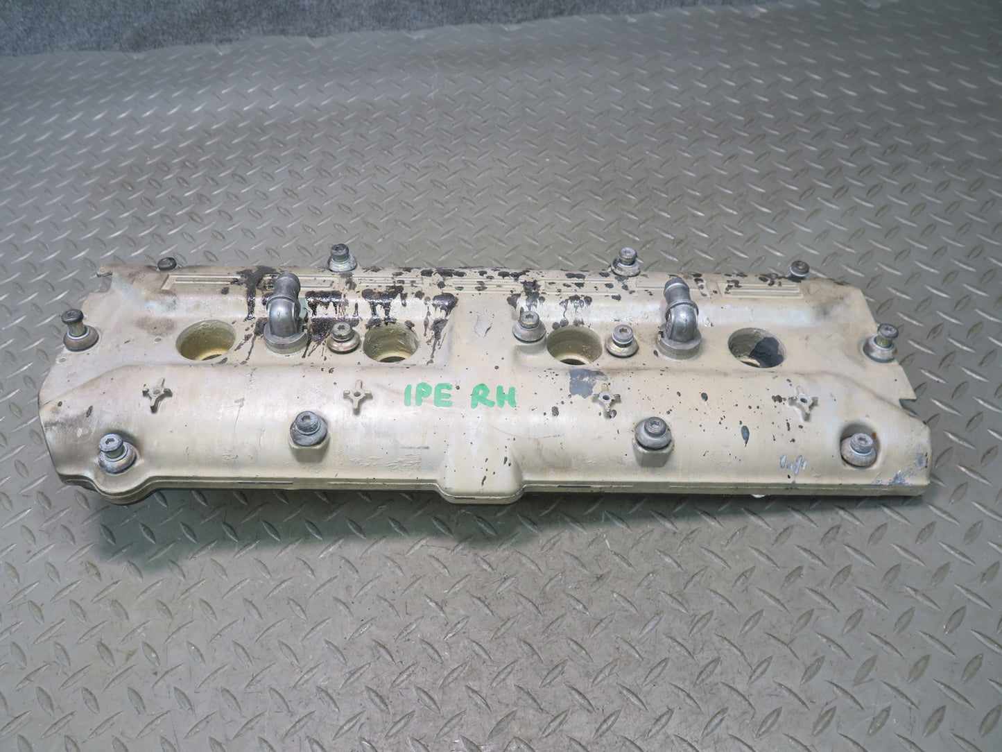 1987-1991 Porsche 928 S4 5.0L V8 Engine Motor Right Side Valve Cover