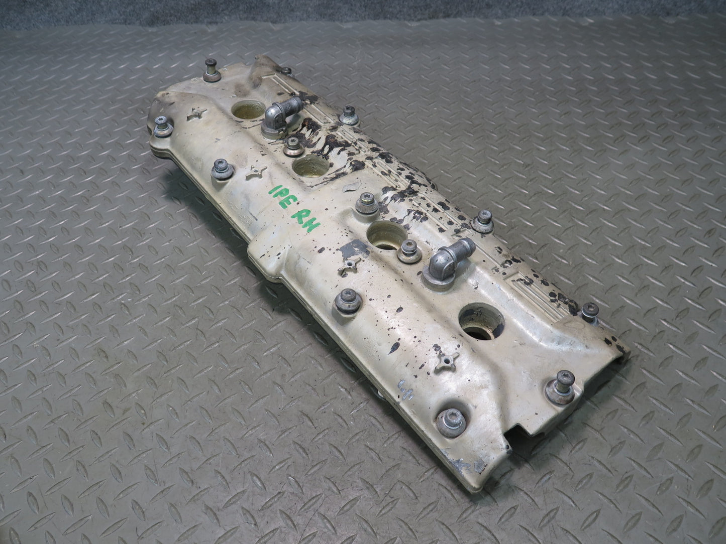 1987-1991 Porsche 928 S4 5.0L V8 Engine Motor Right Side Valve Cover