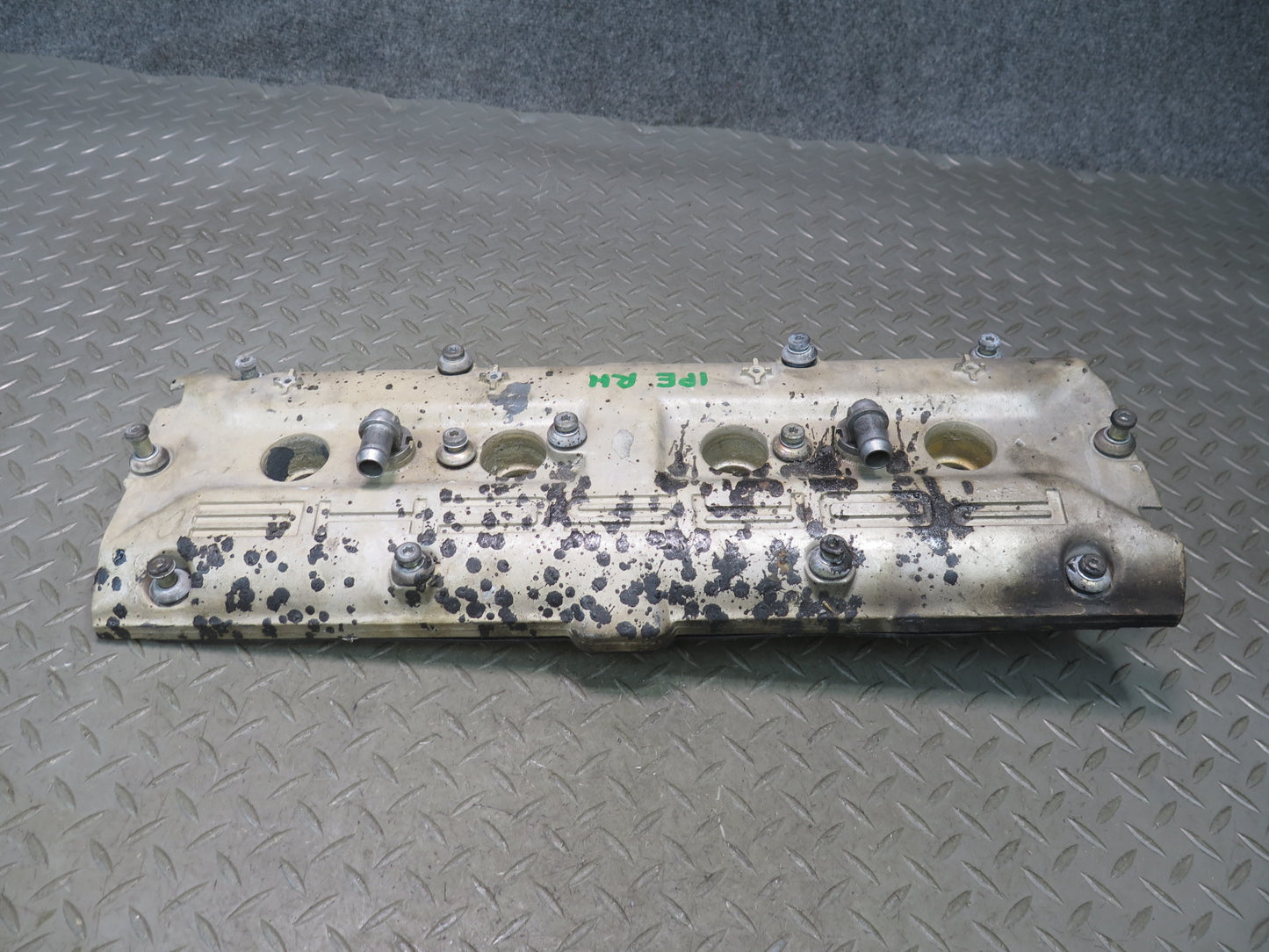 1987-1991 Porsche 928 S4 5.0L V8 Engine Motor Right Side Valve Cover