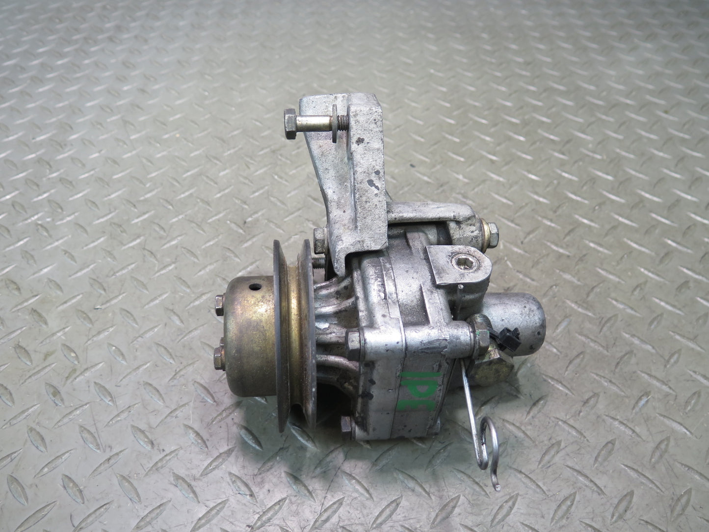 1987-1991 Porsche 928 S4 5.0L V8 Engine Power Steering Pump
