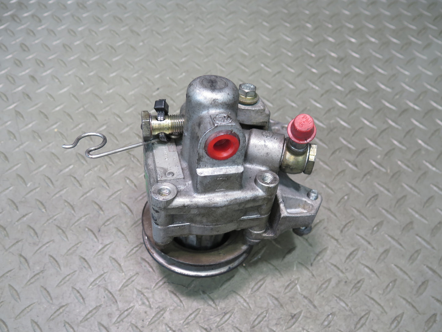 1987-1991 Porsche 928 S4 5.0L V8 Engine Power Steering Pump
