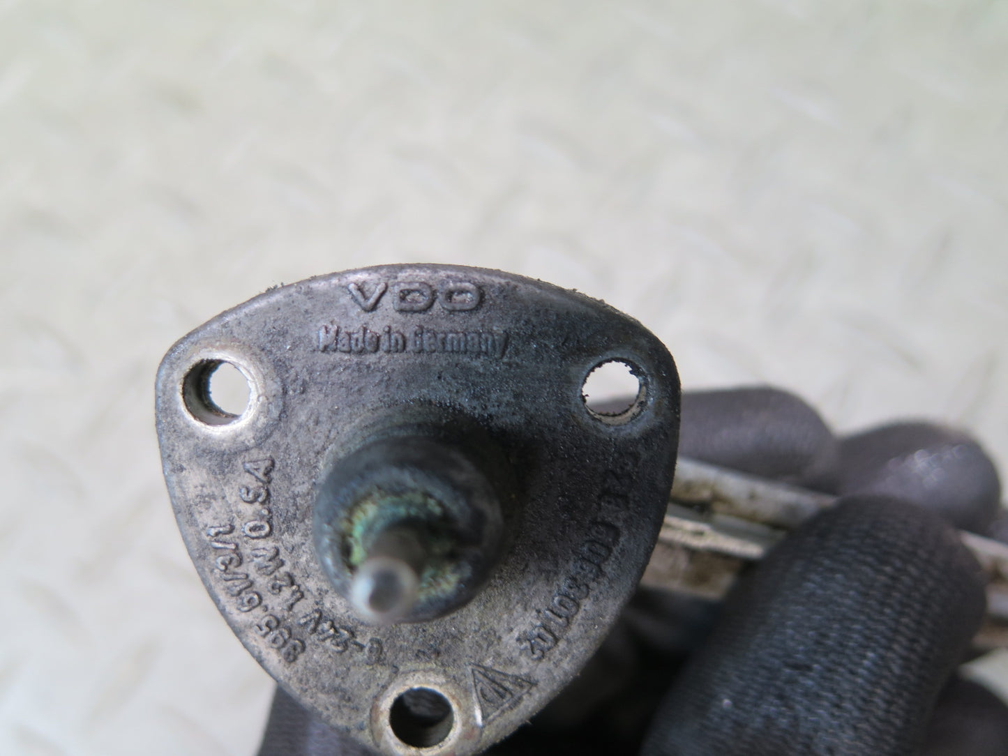 1987-1991 Porsche 928 S4 5.0L V8 Engine Motor Oil Pan Level Sensor Sender