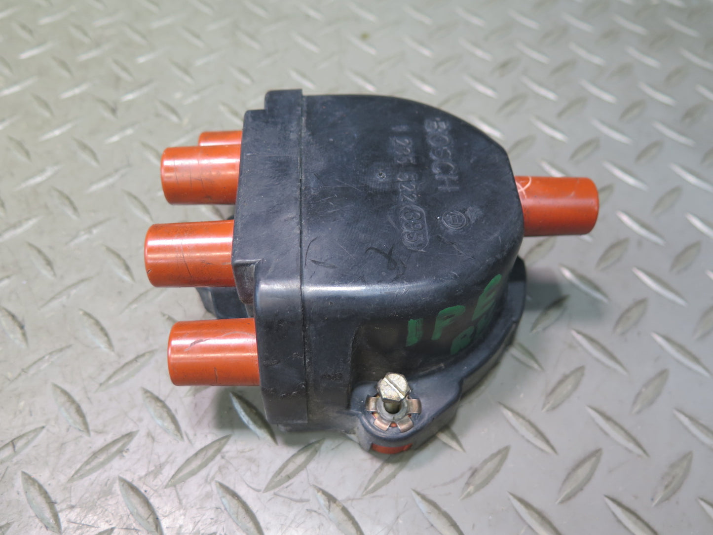 1987-1991 Porsche 928 S4 5.0L V8 Engine Distributor Cap W/ Rotor Bosch  Set of 3