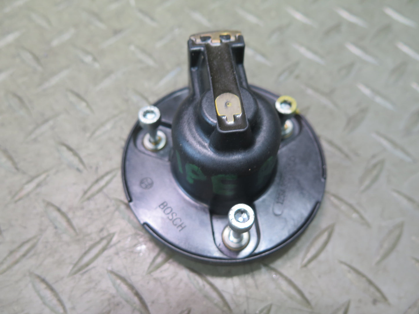 1987-1991 Porsche 928 S4 5.0L V8 Engine Distributor Cap W/ Rotor Bosch  Set of 3