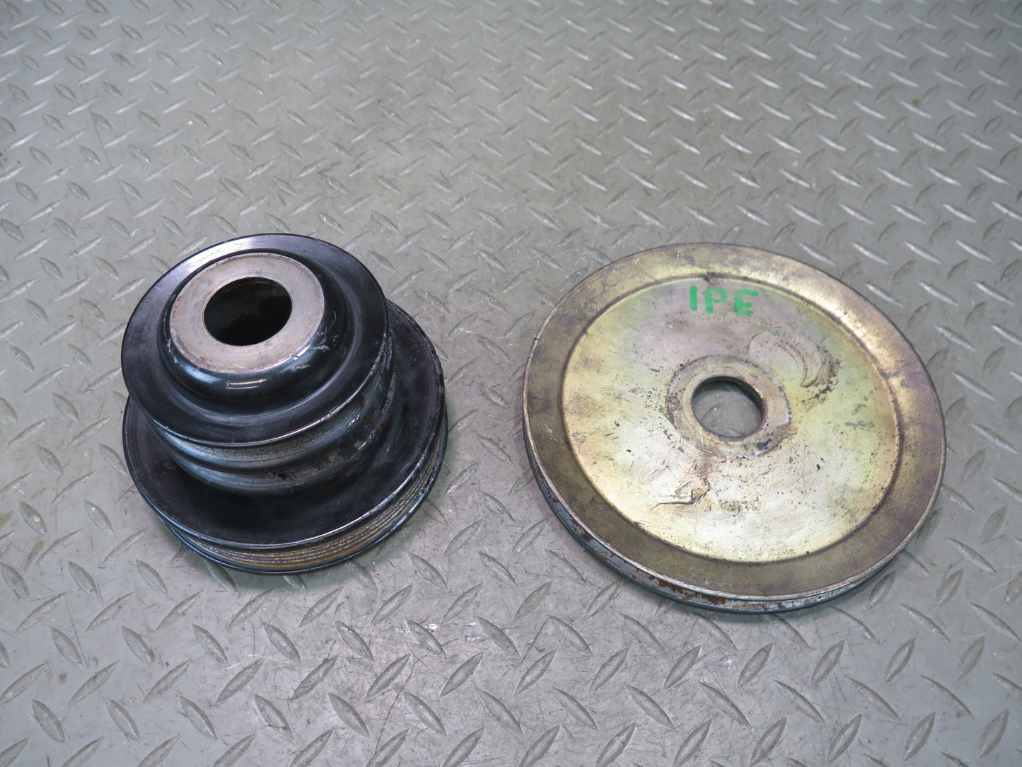 1987-1991 Porsche 928 S4 5.0L V8 Engine Crankshaft Pulley V-belt Set