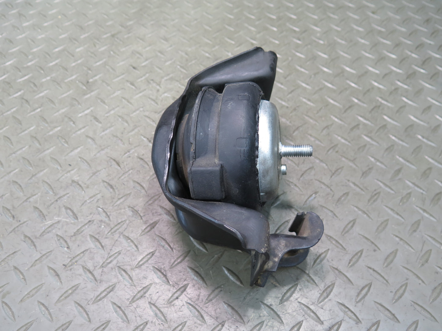 1987-1991 Porsche 928 S4 5.0L V8 Left & Right Side Engine Motor Mount Set of 2