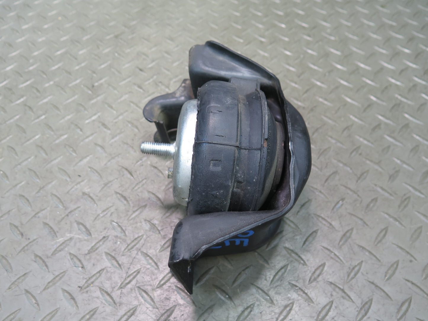 1987-1991 Porsche 928 S4 5.0L V8 Left & Right Side Engine Motor Mount Set of 2