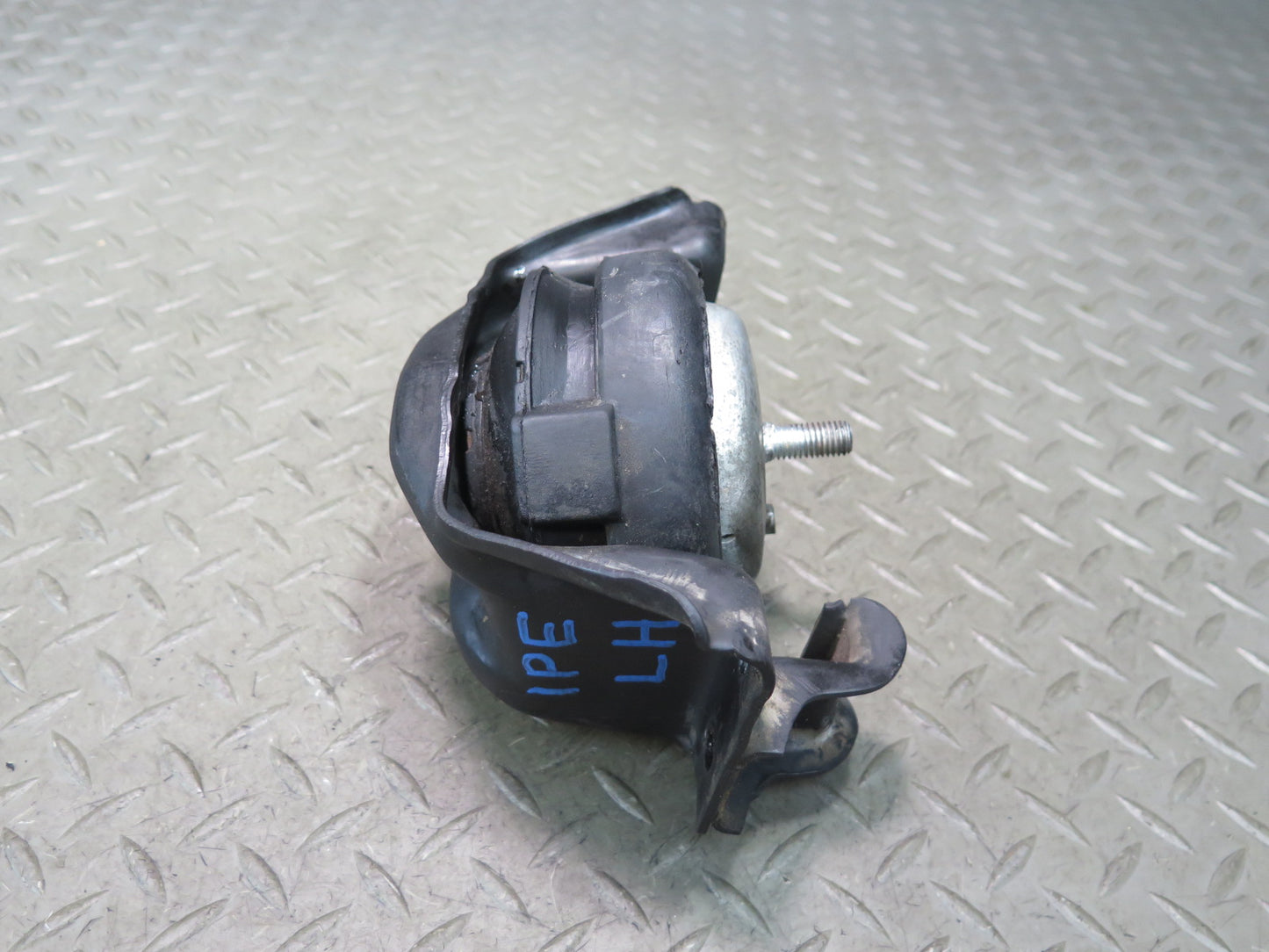 1987-1991 Porsche 928 S4 5.0L V8 Left & Right Side Engine Motor Mount Set of 2
