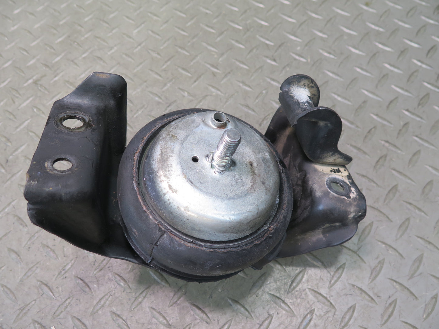 1987-1991 Porsche 928 S4 5.0L V8 Left & Right Side Engine Motor Mount Set of 2