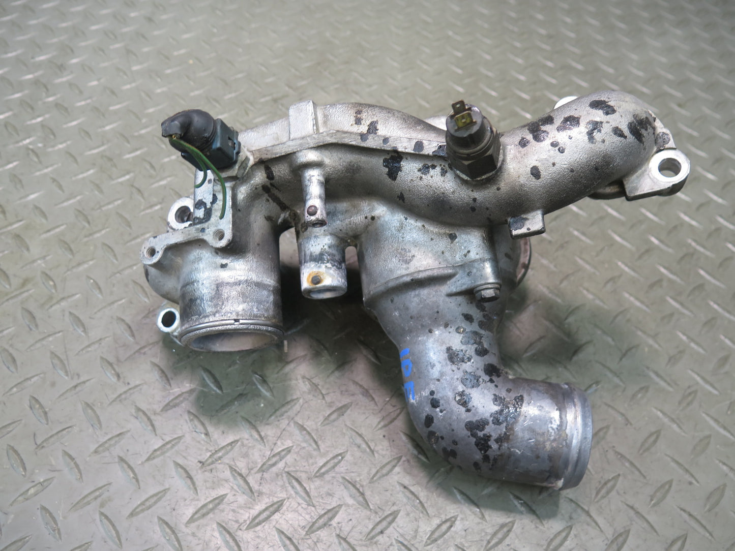 1987-1991 Porsche 928 S4 5.0L V8 Engine Coolant Thermostat Housing Assembly