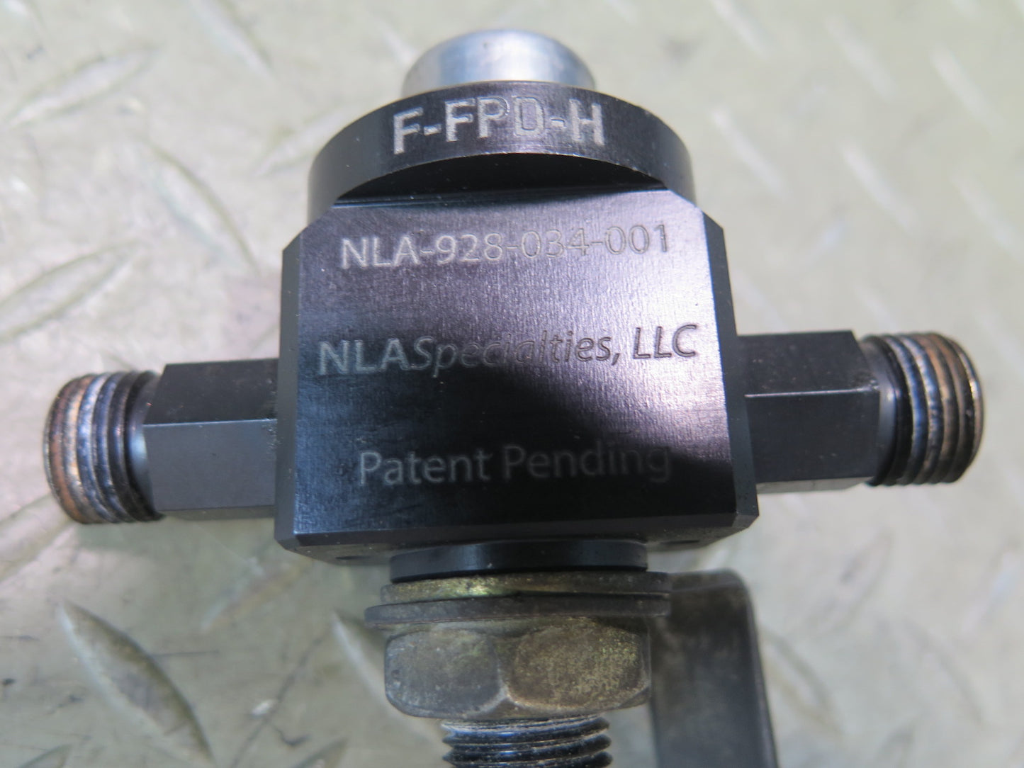 1987-1991 Porsche 928 S4 5.0L V8 Fuel Pressure Regulator NLA-928-034-001