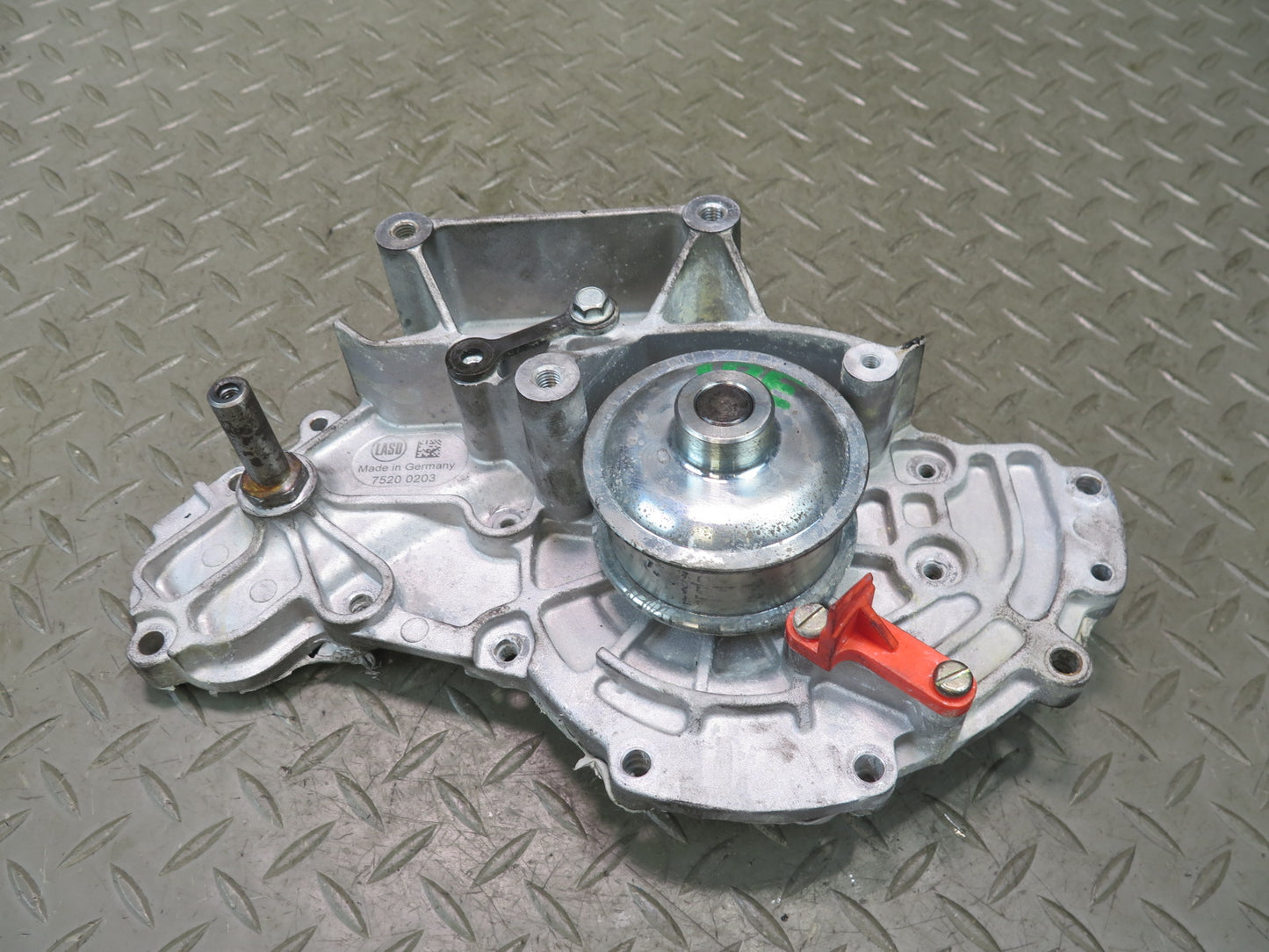 1987-1991 Porsche 928 S4 5.0L V8 Engine Motor Water Coolant Pump