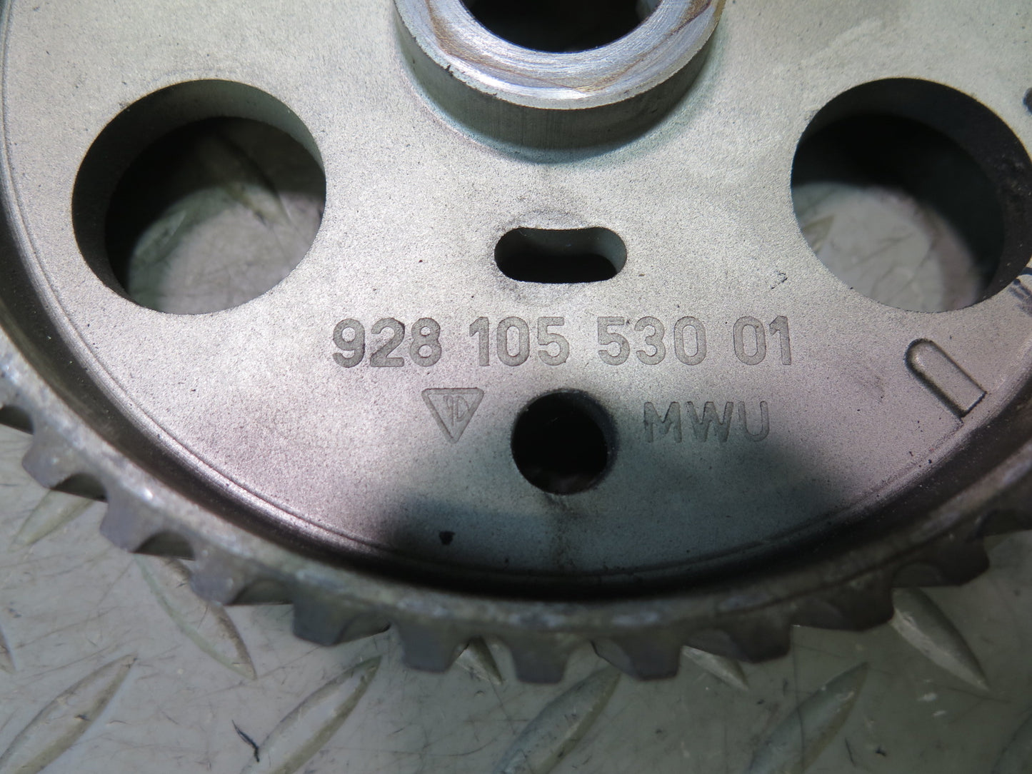 1987-1991 Porsche 928 S4 5.0L V8 Engine Camshaft Timing Gear Sprocket Set