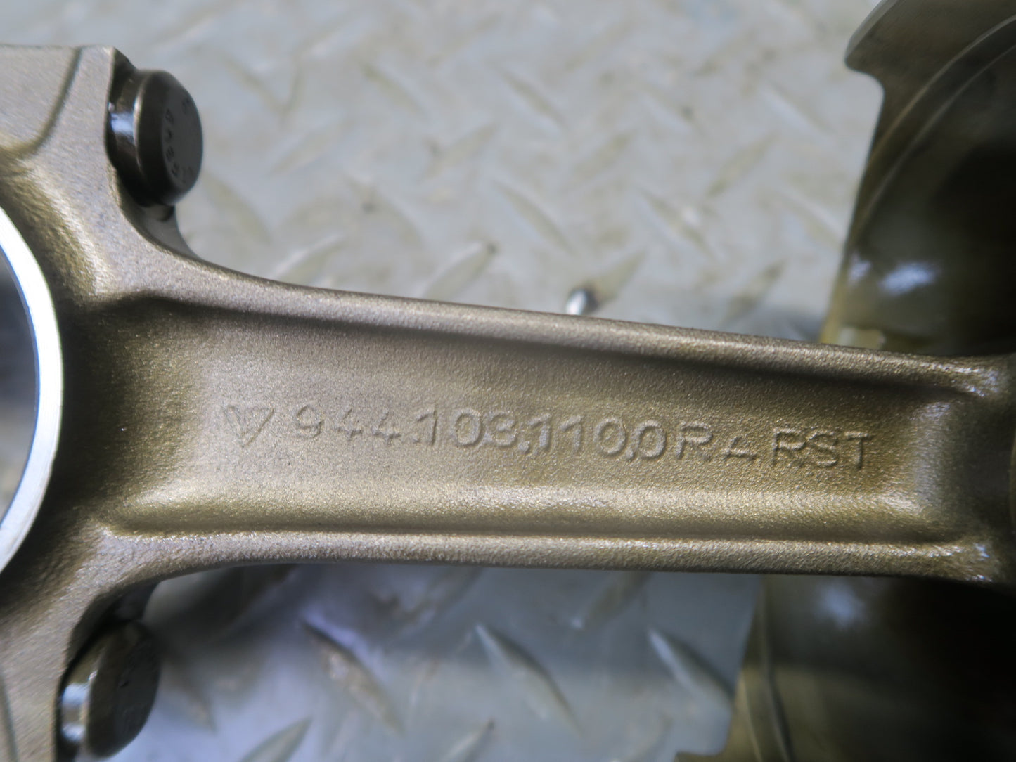 1987-1991 Porsche 928 S4 5.0L Engine Piston Connecting Rod Set of 8 60k Miles