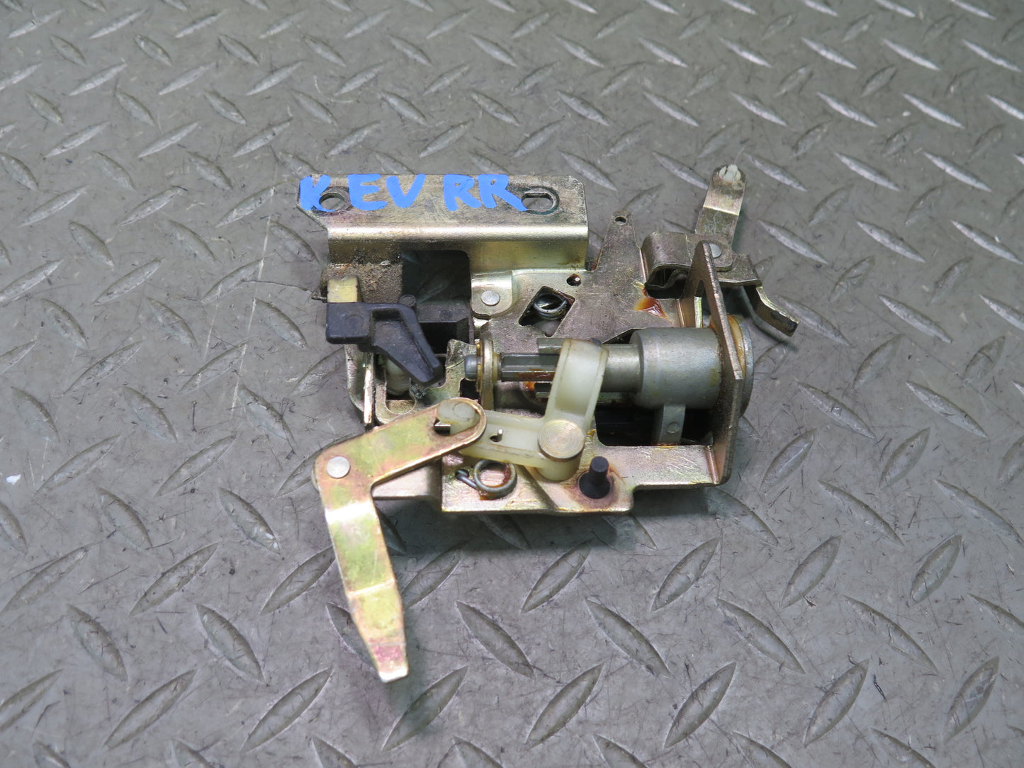 97-03 VW Eurovan T4 Rear Right Sliding Door Lock Latch 7D1843654 OEM
